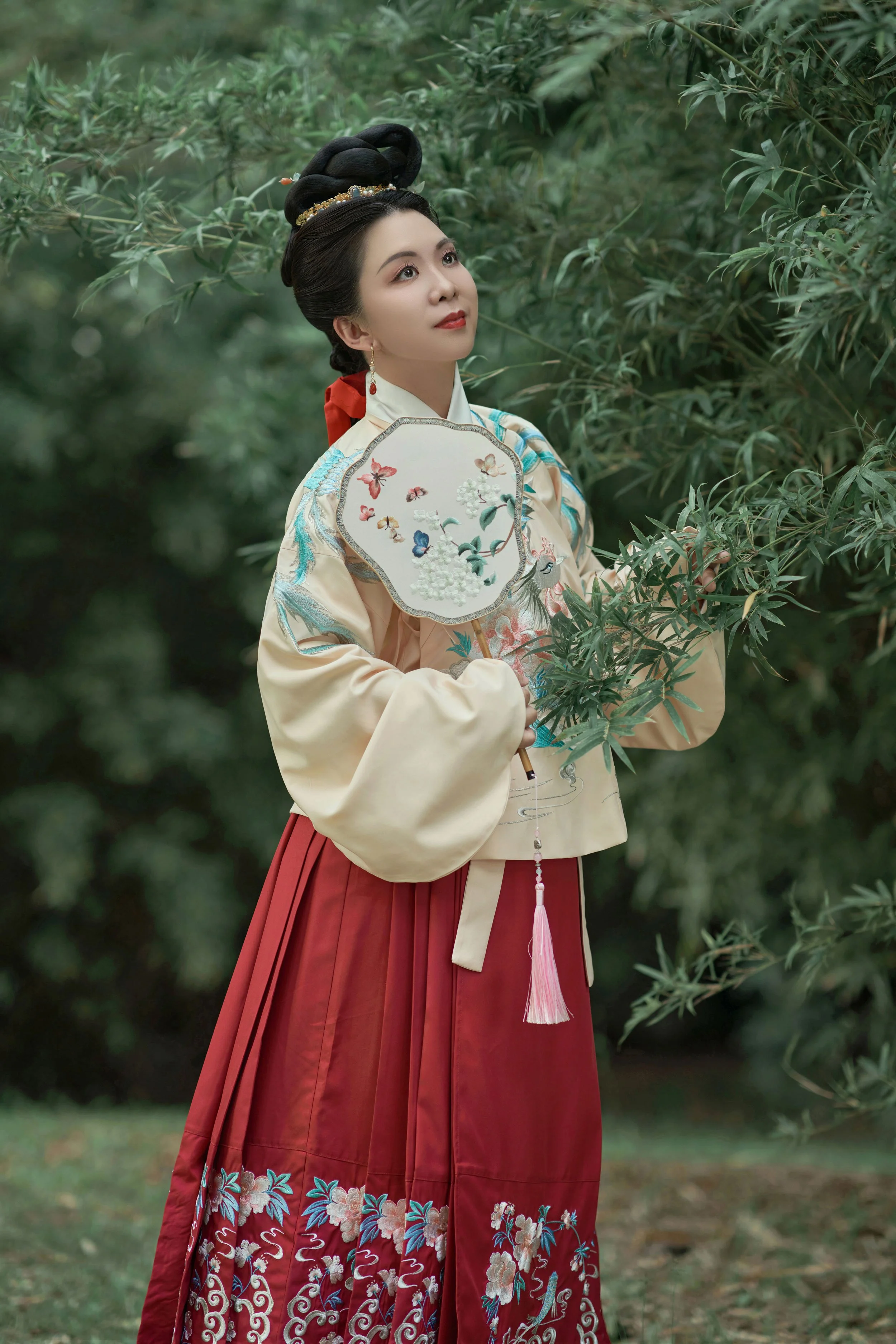 singapore-hanfu-outdoor-portrait.jpg