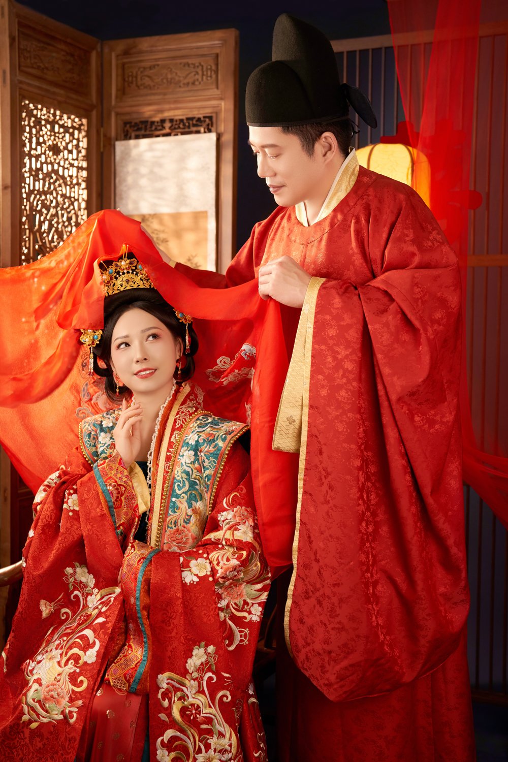 traditional-bridal-chinese-wedding-couple.jpg