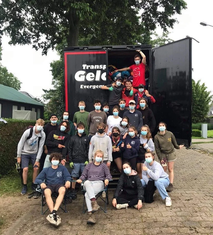 We kunnen jammer genoeg nog niet vertrekken, maar de camion is alvast gevuld! 💪 #grootkamp2021