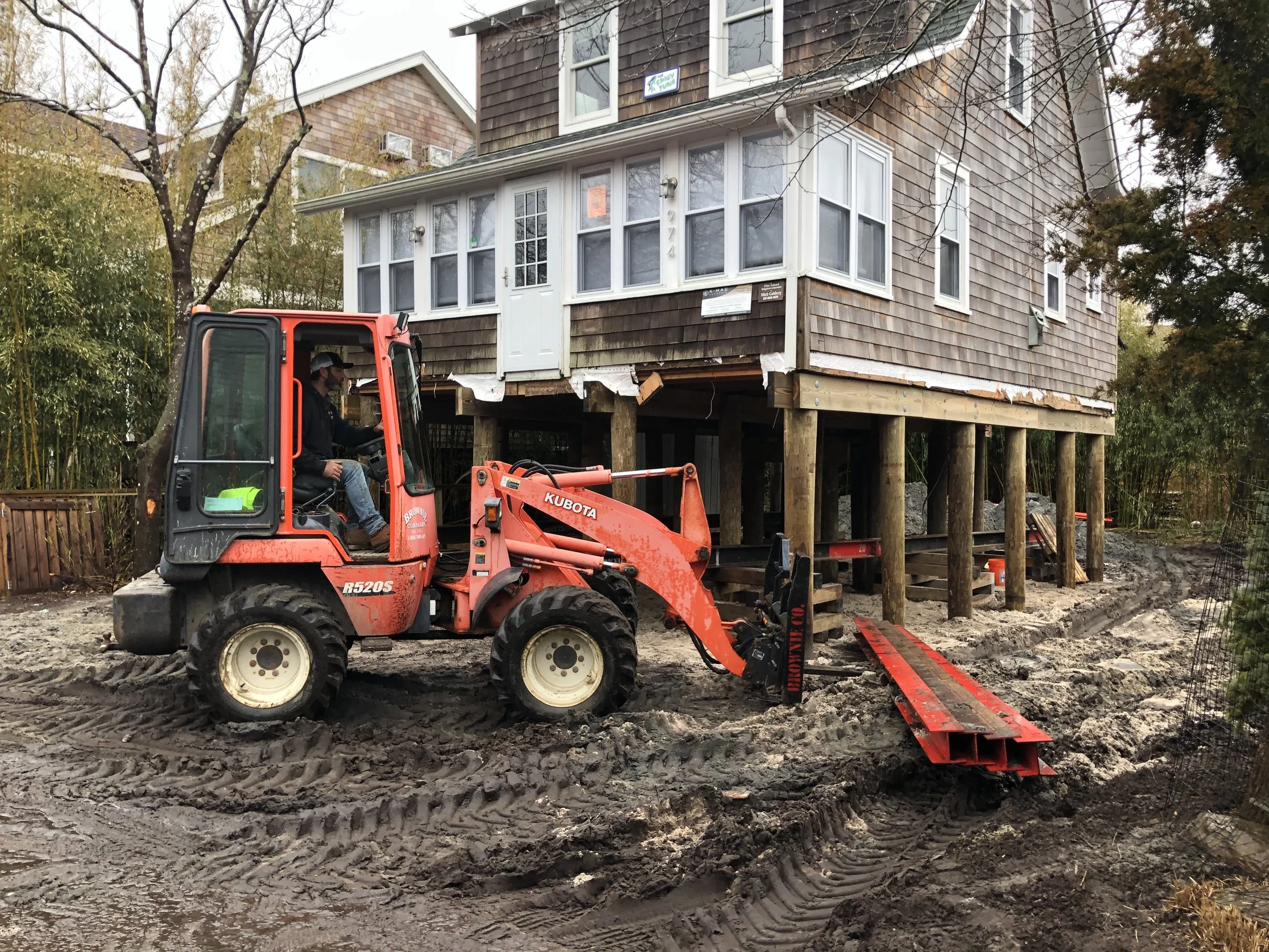 2020_HouseLifiting_IMG_6105.jpeg