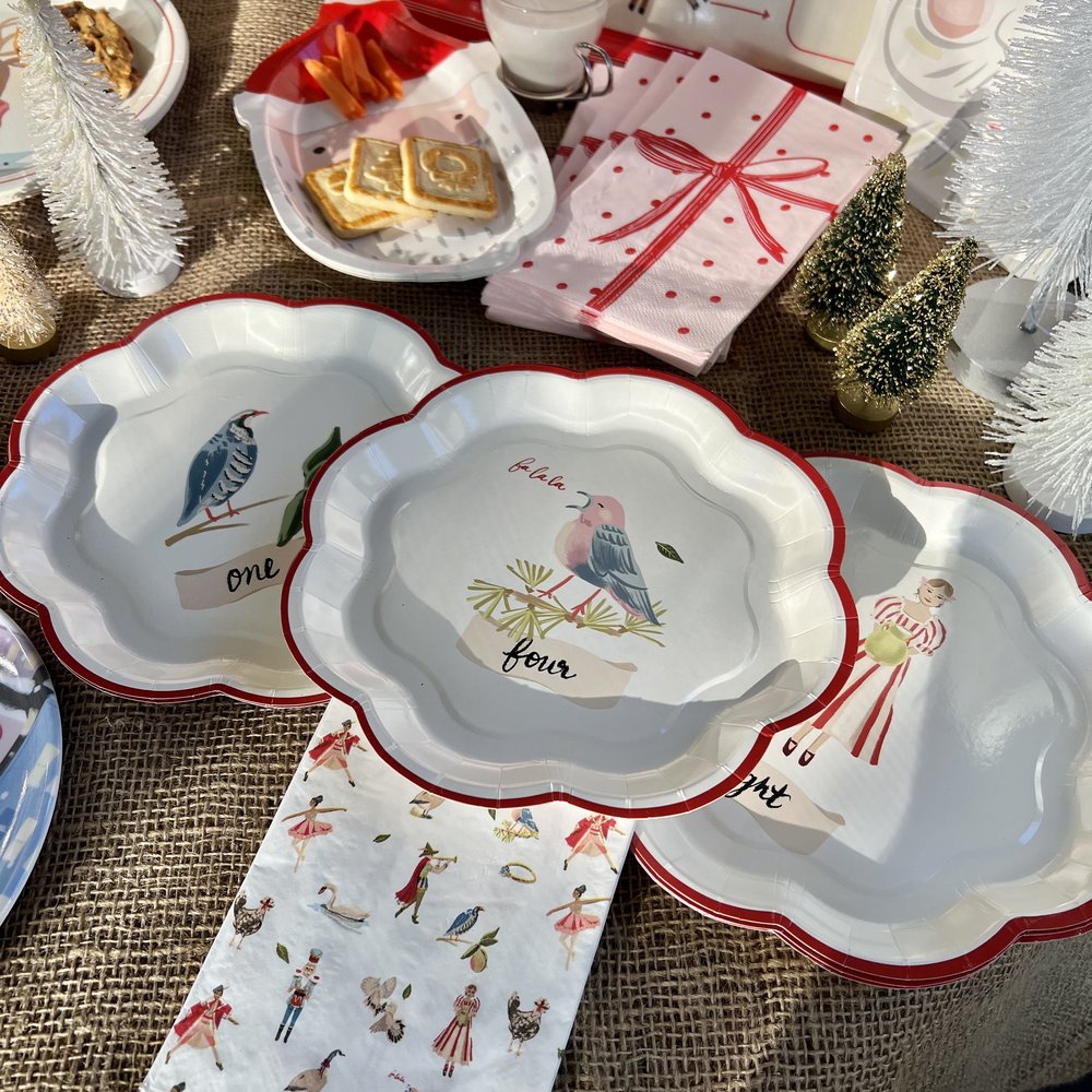12 Days of Christmas Paper Plates (Set of 12) | Moment & Co Tablescapes —  Moment & Company Tablescapes