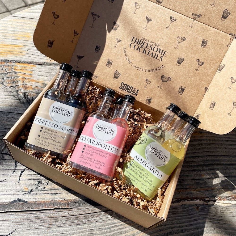 Mother's Day is just two weeks away! Shop our Threesome Cocktails gift boxes - a guaranteed way to becoming the favorite child🩷
Available at the distillery or online