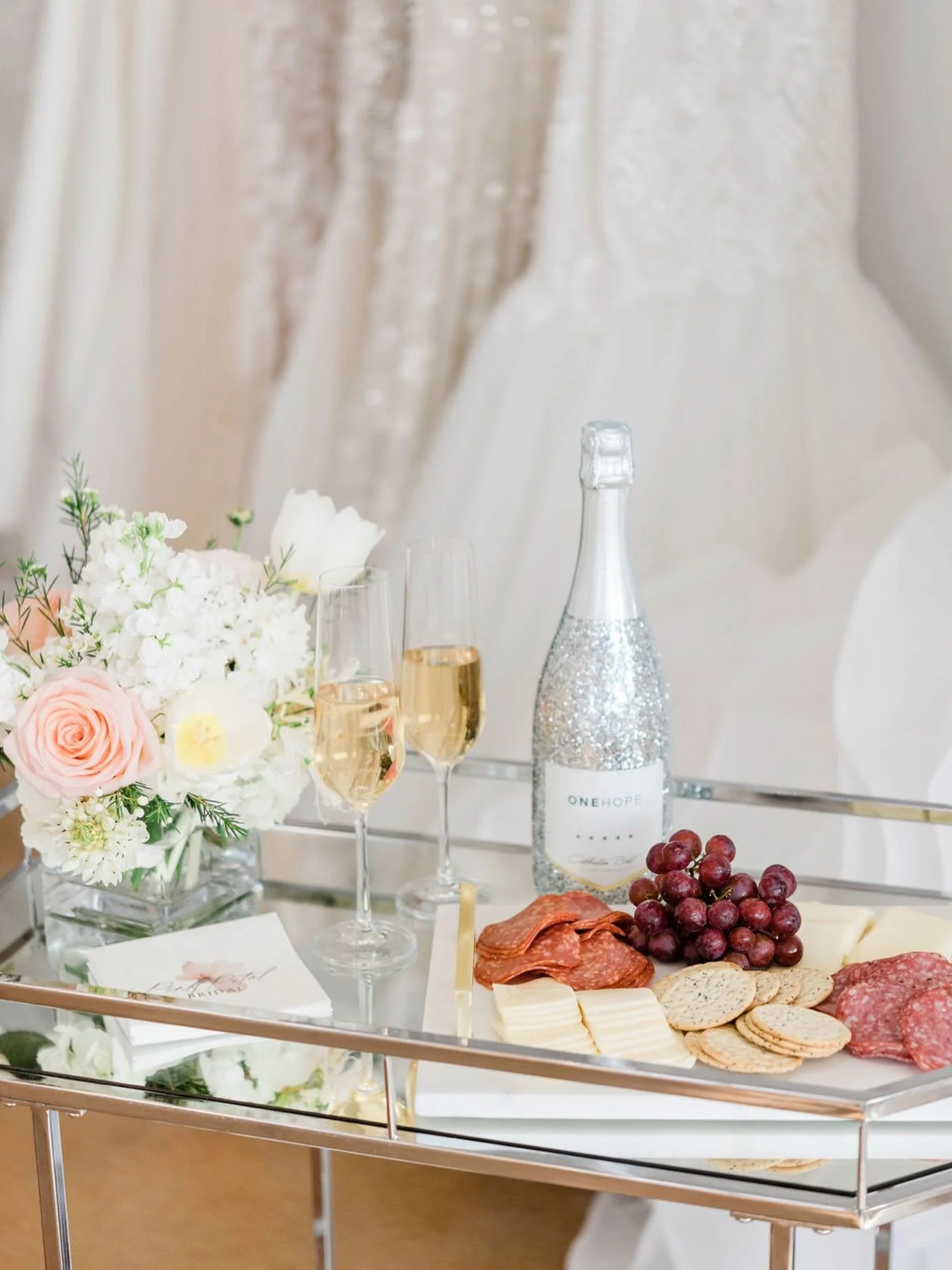 Let&rsquo;s celebrate you! Champagne-cupcakes and charcuterie!!! It&rsquo;s a 3 hour fun appointment! It gives you time to relax and enjoy the moment💗💗