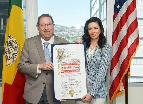 Award-winning early learning center near you offering one of the best preschool programs with a structured curriculum for young learners.