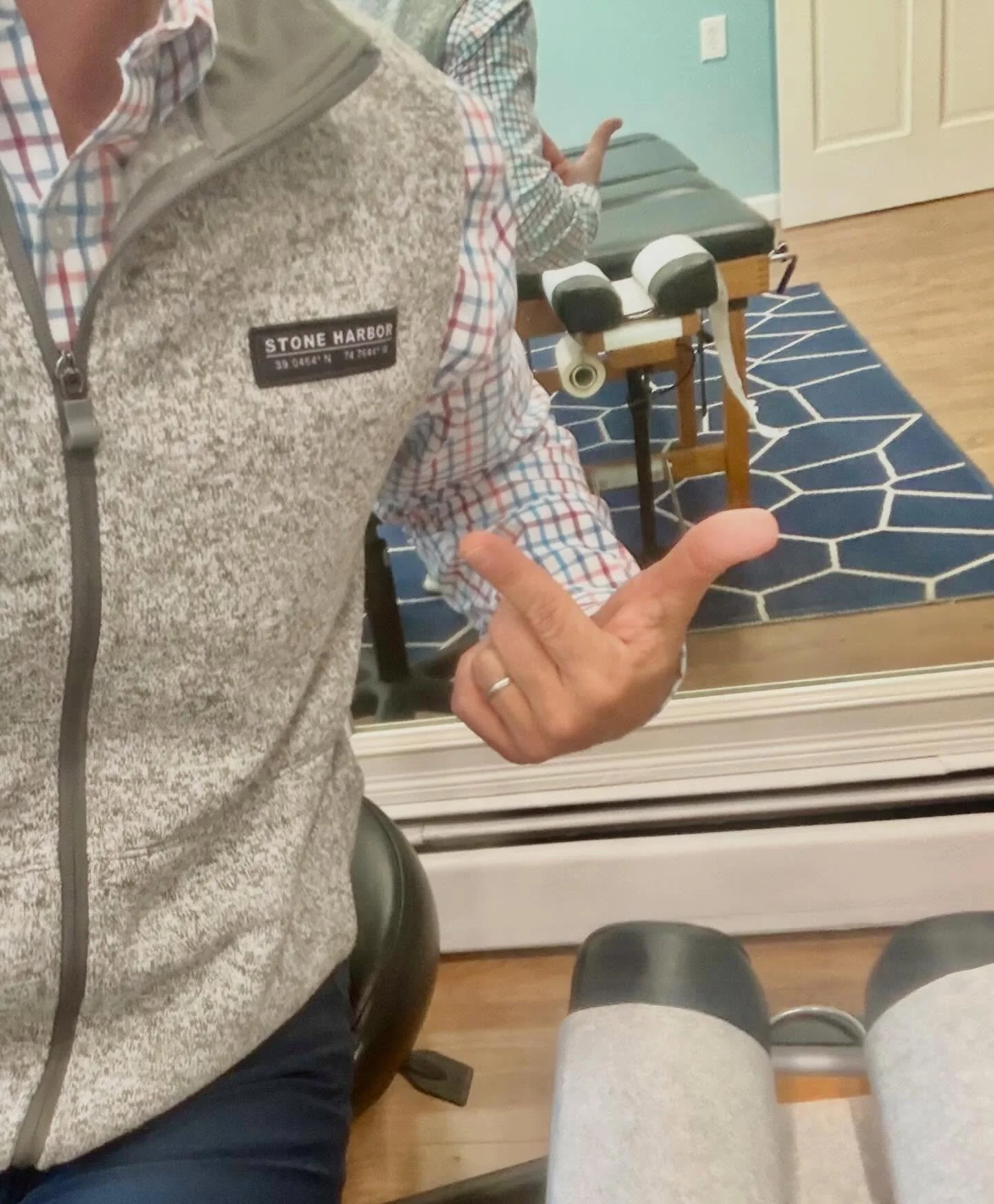 A patient came in today and noticed my SH Zip up. She said "Ahhhh thanks for making me think of my best Summers in SH and AV" I concur... 🙏🏻🙌🏻☀️🌊🏖️🕶️ @stoneharborchiro #visualize #summerlovers #sevenmileisland