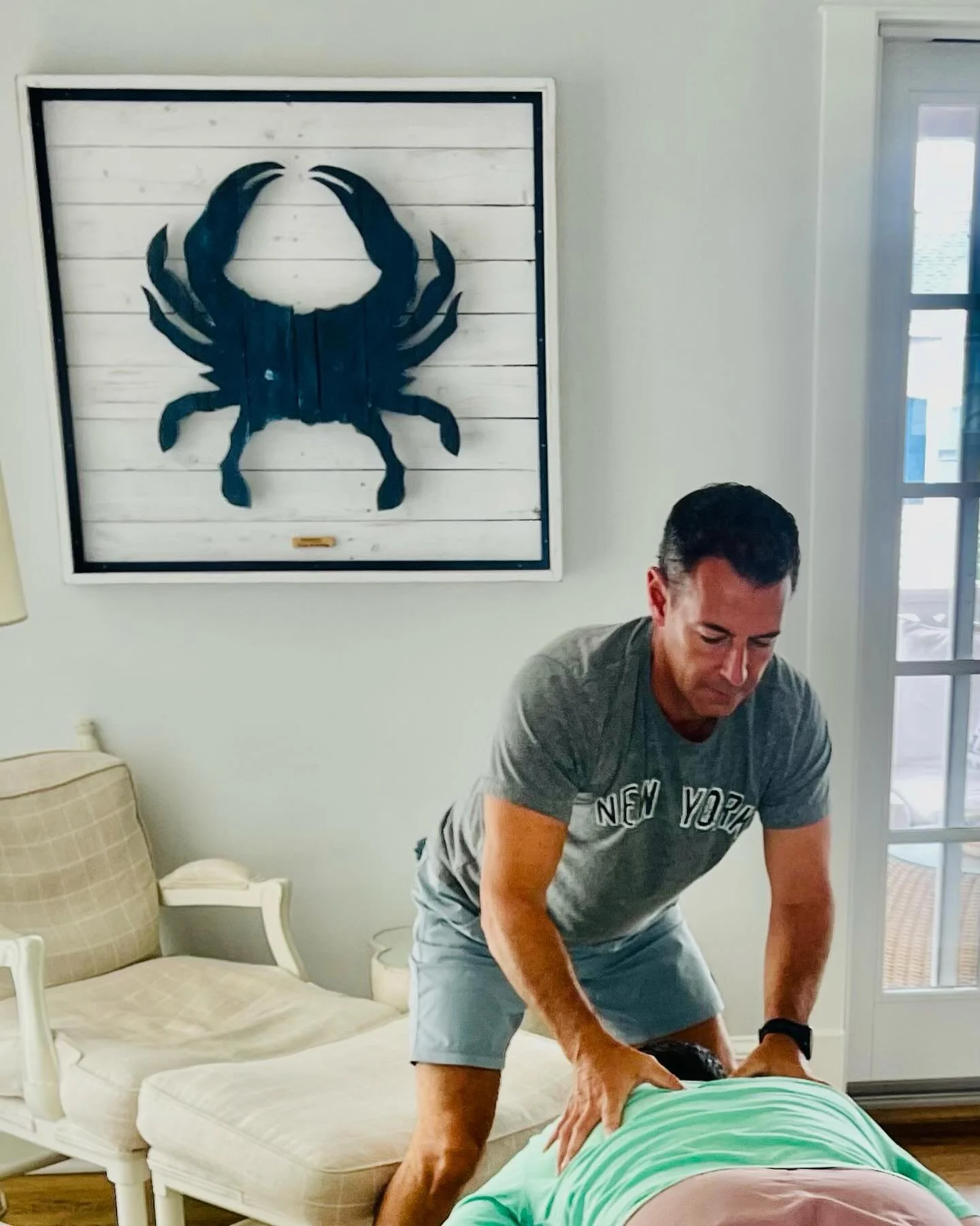 🦀 Feeling Crabby? 🦀 An adjustment 🙌🏻 with Dr. Jim aka @stoneharborchiro will cheer you up! Text 💬 609-365-0102 for an appt. #beachchiropractic #baychiropractic #housecalls #summervibes #chirogram #instachiro #healthylifestyle #feelgood #adjustme