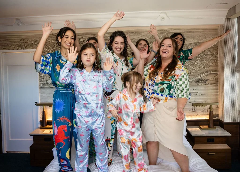 👉🏻Simplify early, so wedding week feels like celebration mode, not crisis management. Delegating to your planner or vendor team is a requirement. #weddingplanningtips #weddingadvice #clevelandweddingplanner