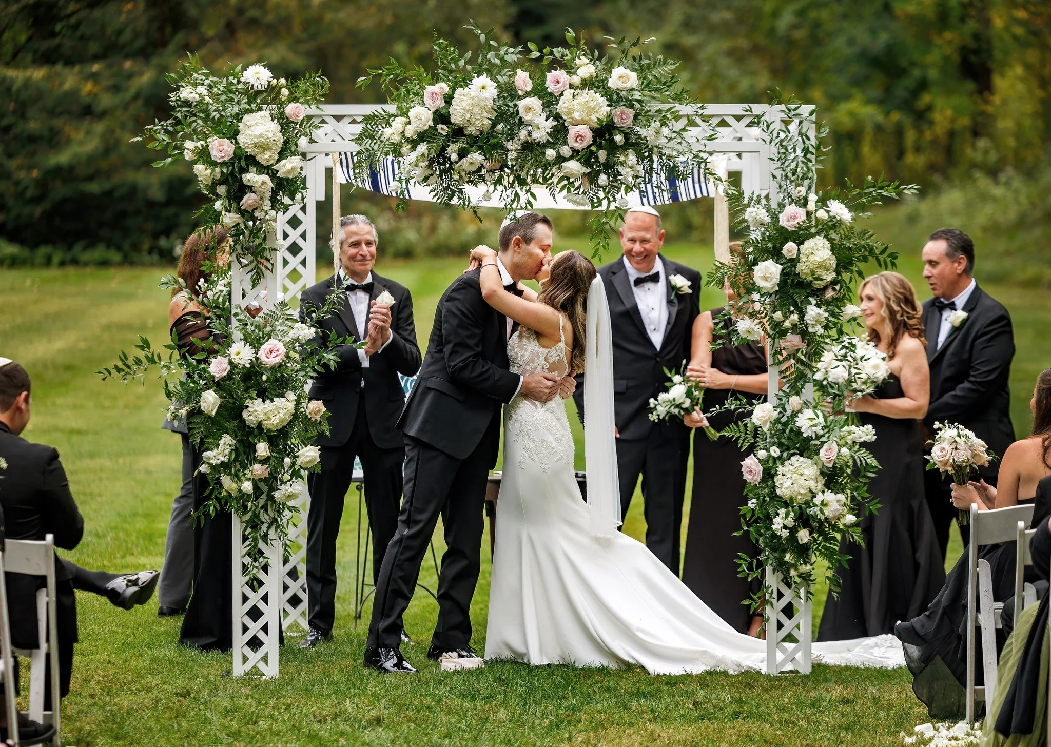 Choosing a venue before finalizing your guest list often leads to uncomfortable compromises later. When the space is too tight, everything from seating to timelines feels harder than it needs to be. #2026weddingplanning