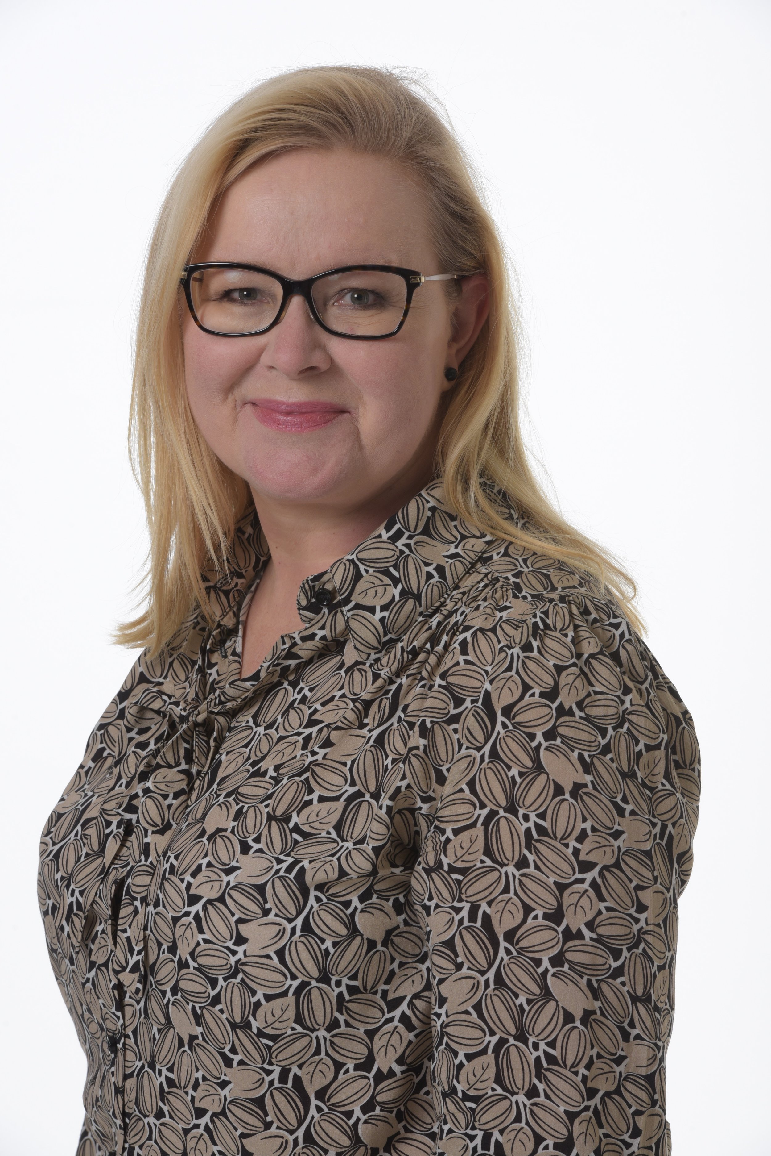 ACTS:in Helena Kivi-Koskinen kommentoi EU:n tekstiilistrategiaa YLE radion uutisissa 5.10.2022