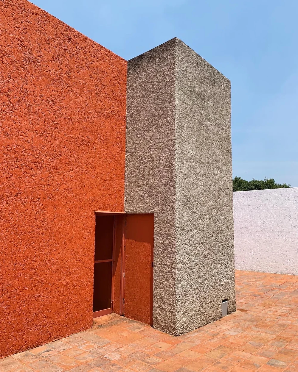Luis Barragan : His House 洋書　建築 Luis Barragan : His House 洋書 建築 LUIS BARRAGÁN: HIS HOUSE