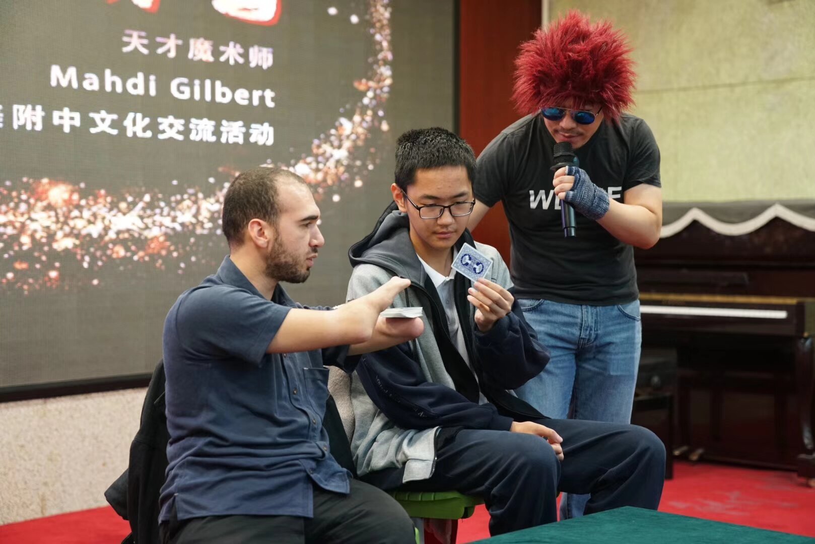 Canadian Embassy Presents Mahdi To Beijing
