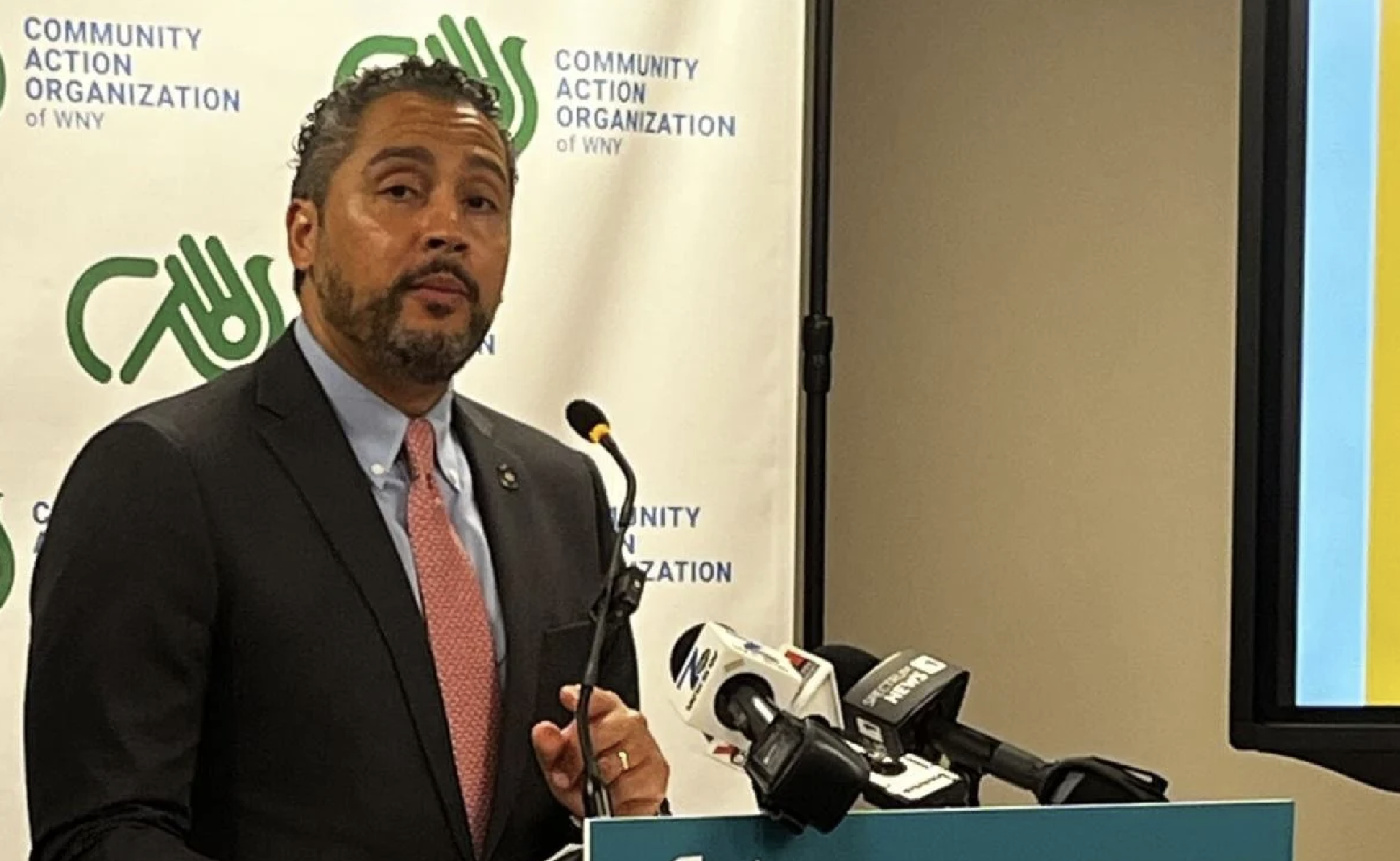 New York Secretary of State announces $100,000 fund for housing security on East Side