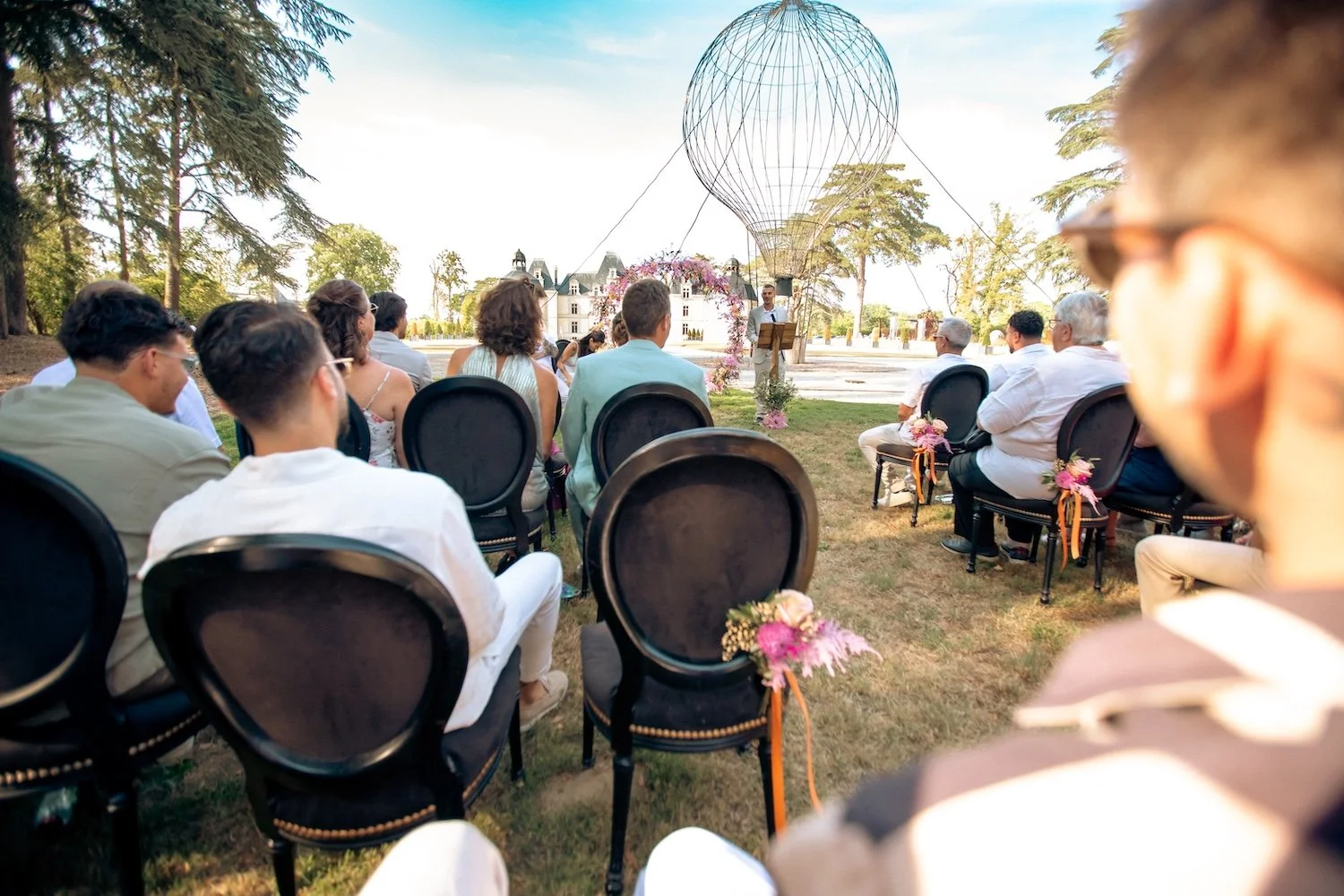 cérémonie laïque dans les jardins du château de Maubreuil.