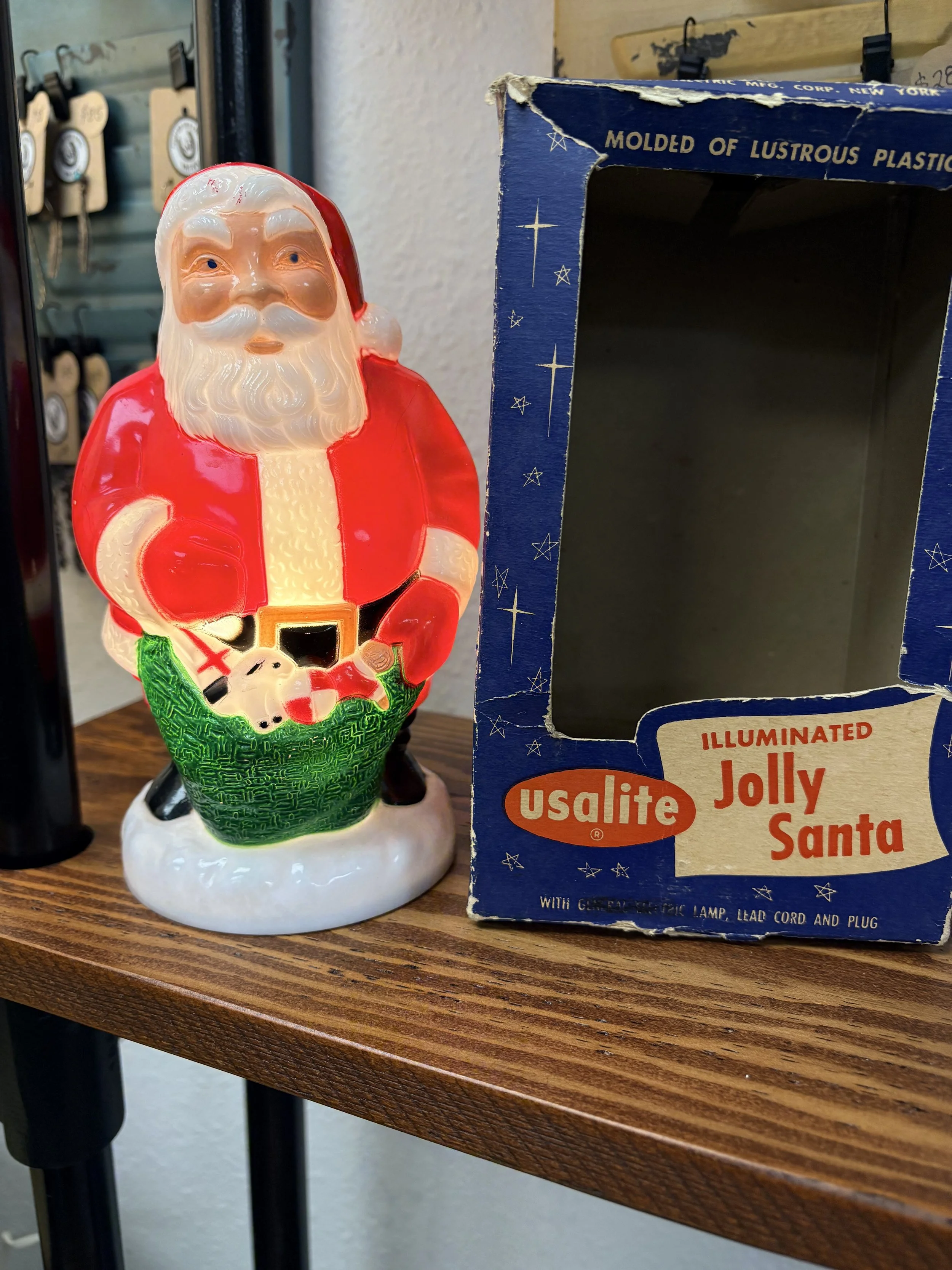 Vtg Usalite Jolly Santa #7.jpg