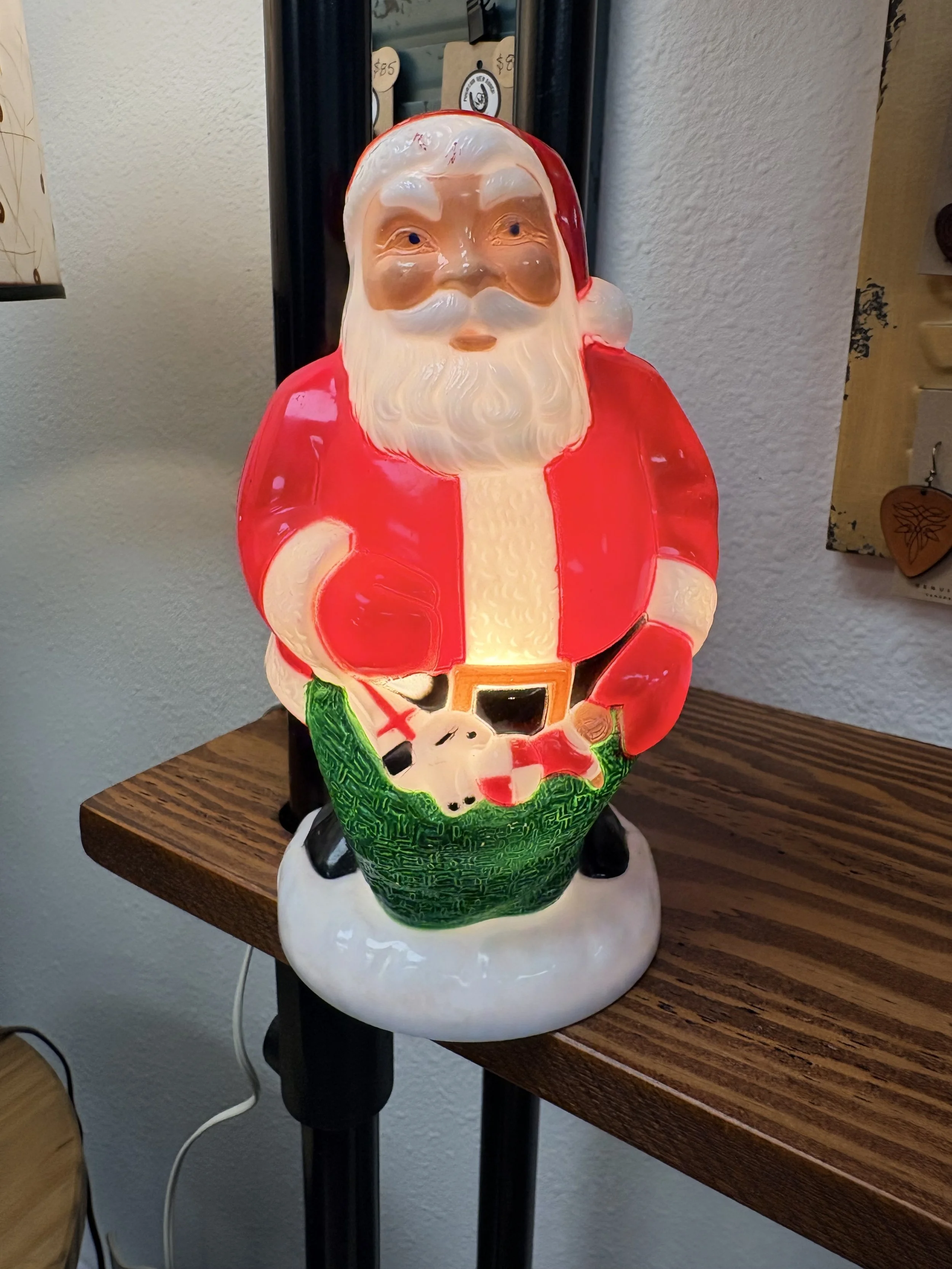 Vtg Usalite Jolly Santa #1.jpg