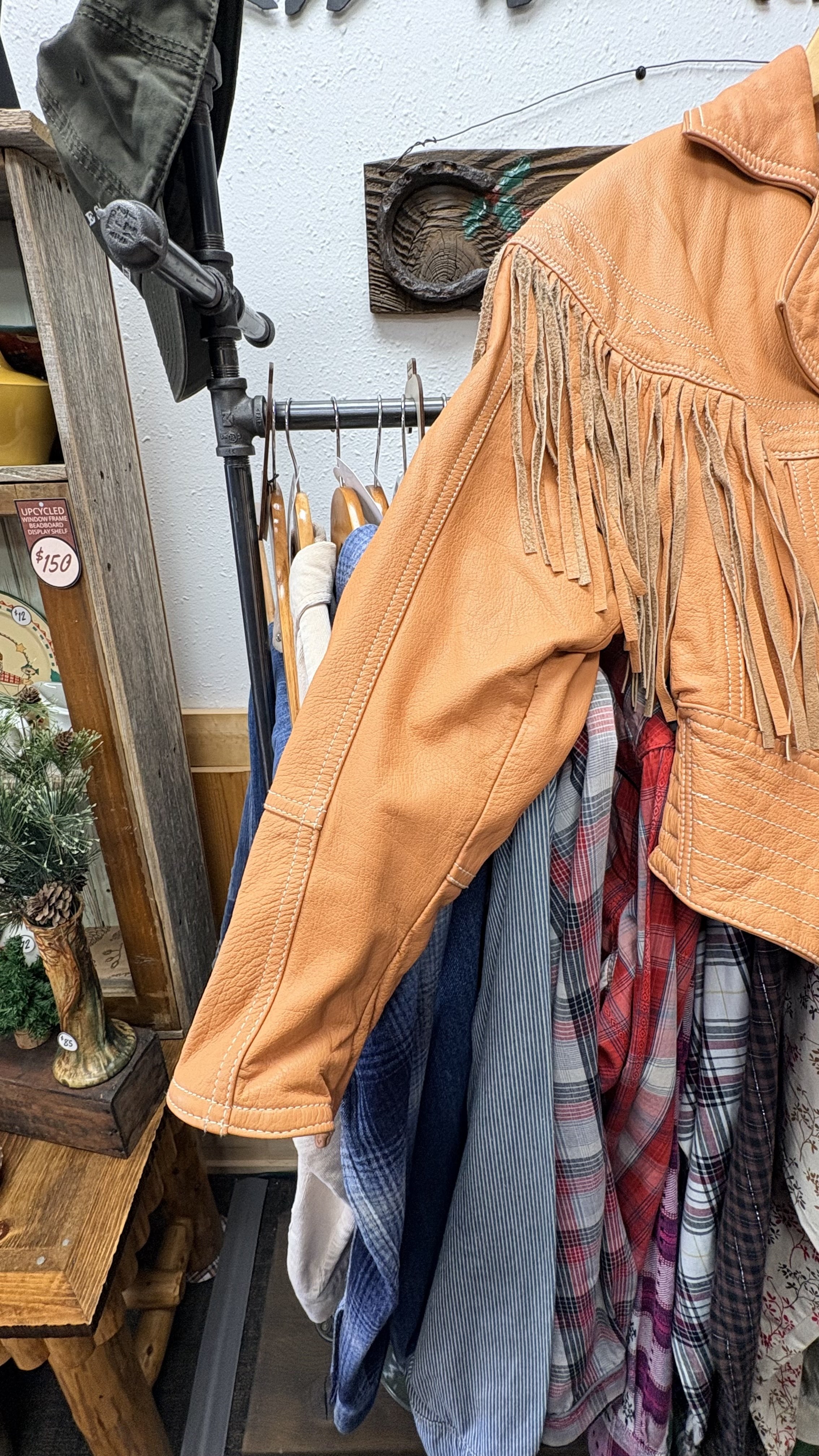 Lloyd's Leather #4.jpg