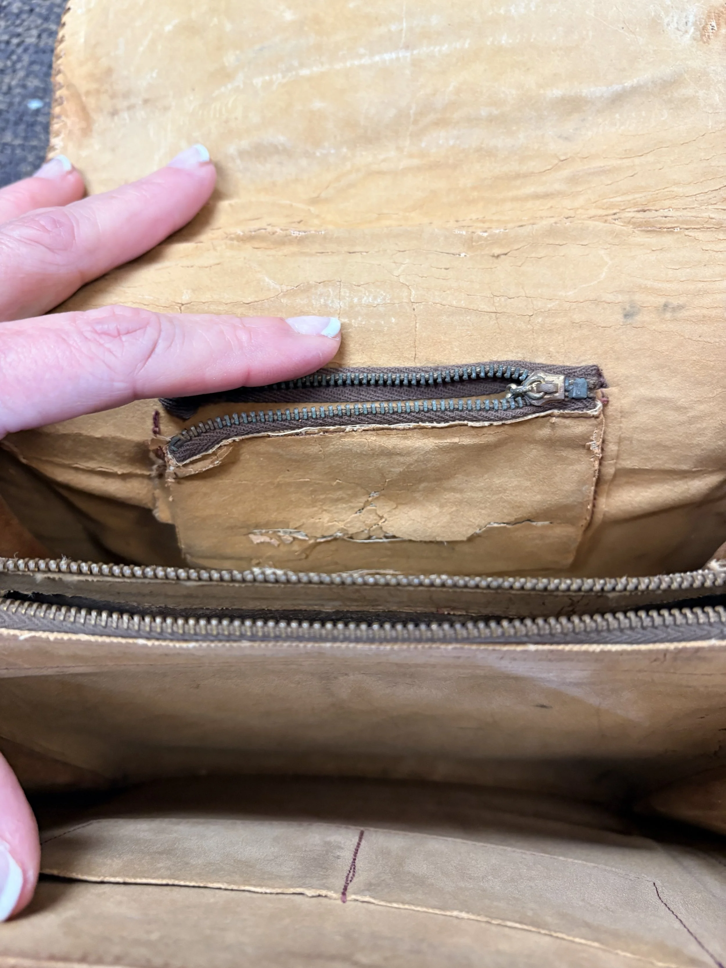 Vintage Tooled Purse #3.jpg