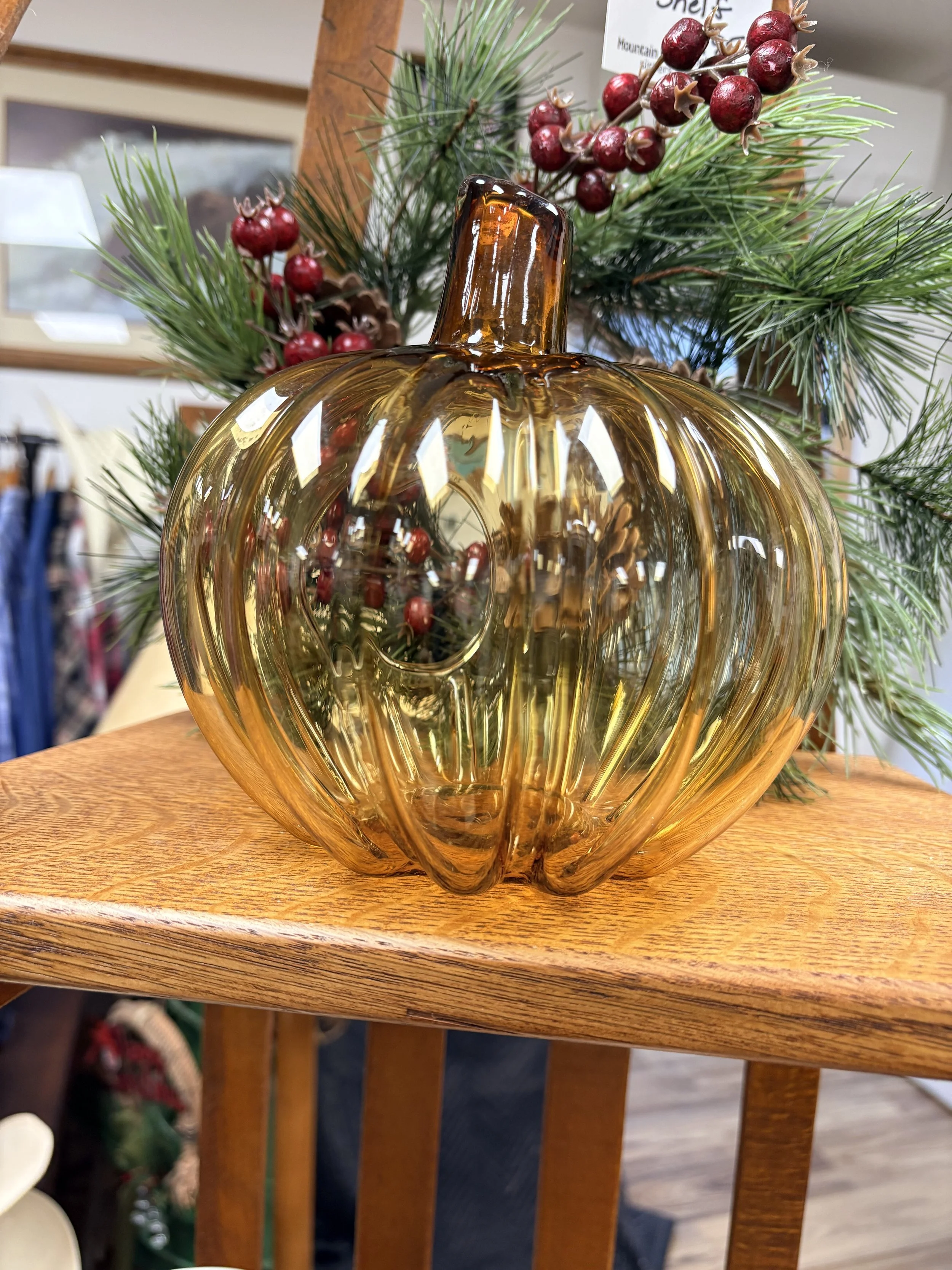 Enchanting Amber Glass Pumpkin with Firefly Lights