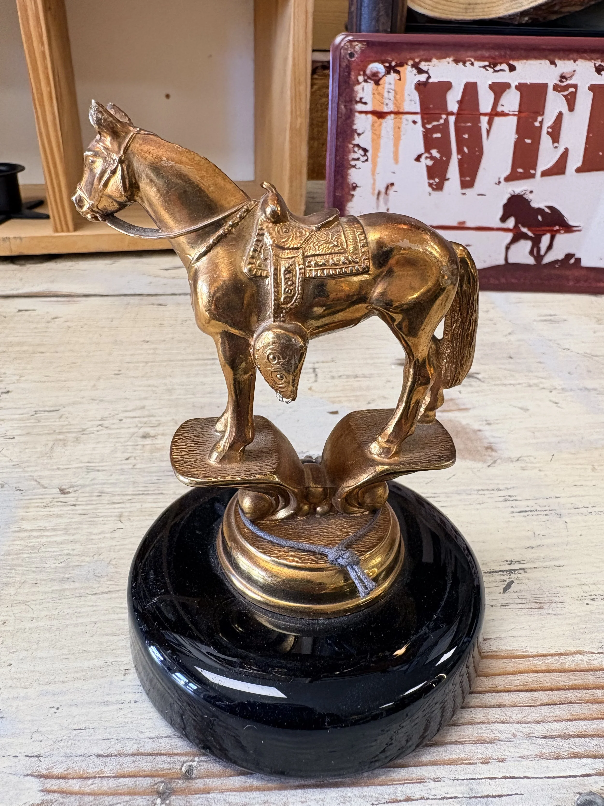 Vtg Quarter Horse Trophy #1.jpg