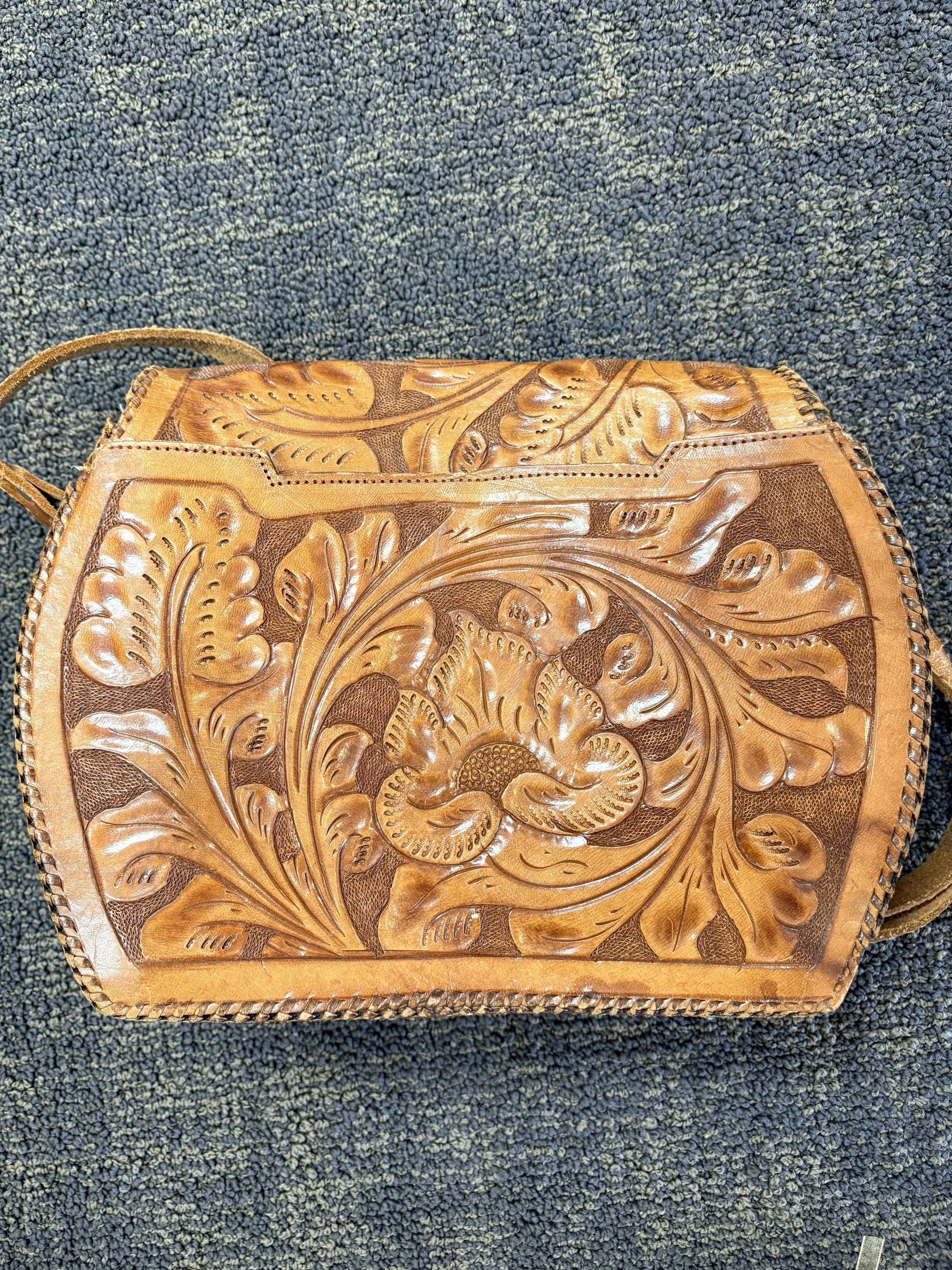 Vintage Tooled Purse #5.jpg