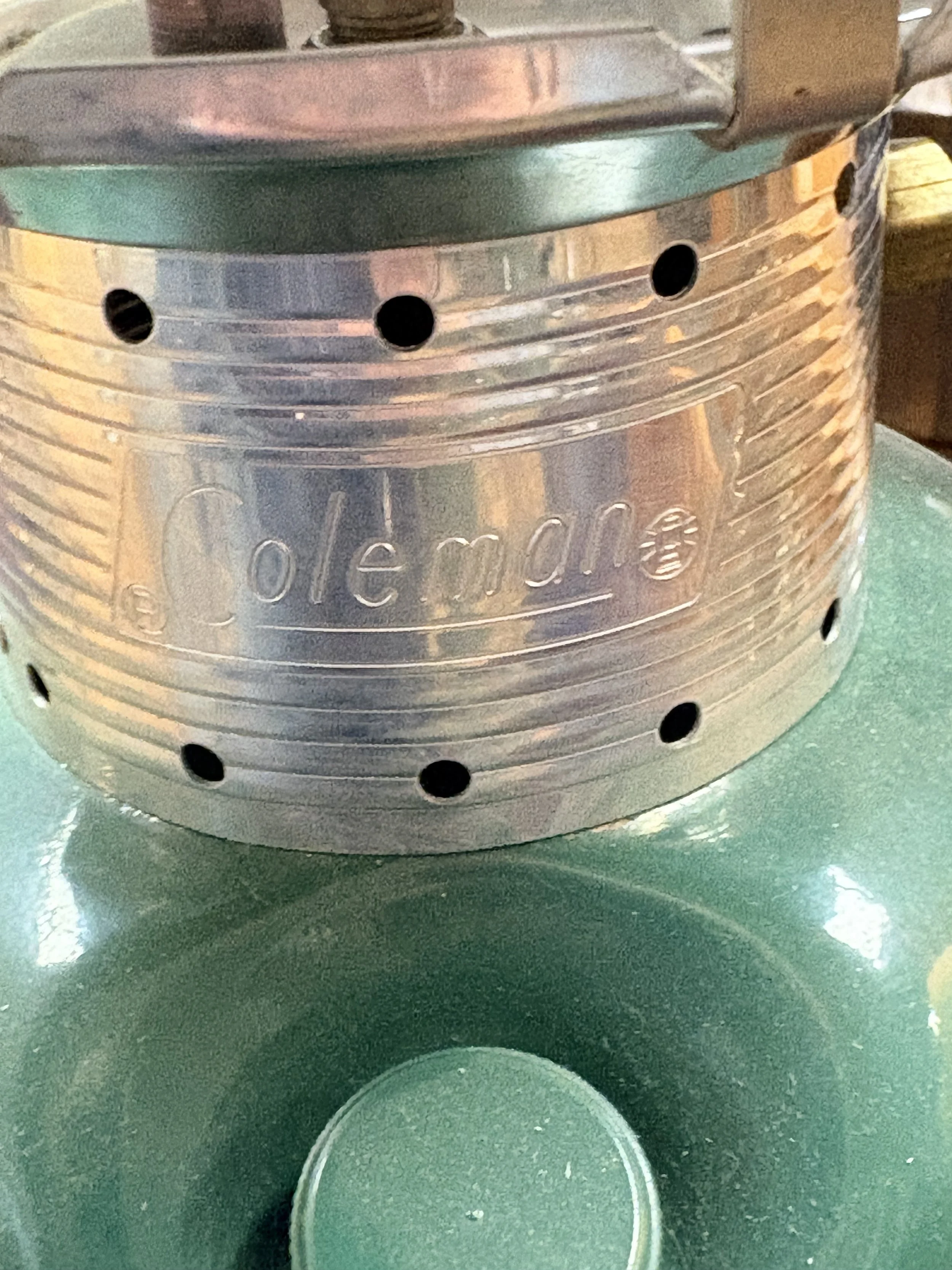 Vtg Coleman Model 226F Lantern #4.jpg