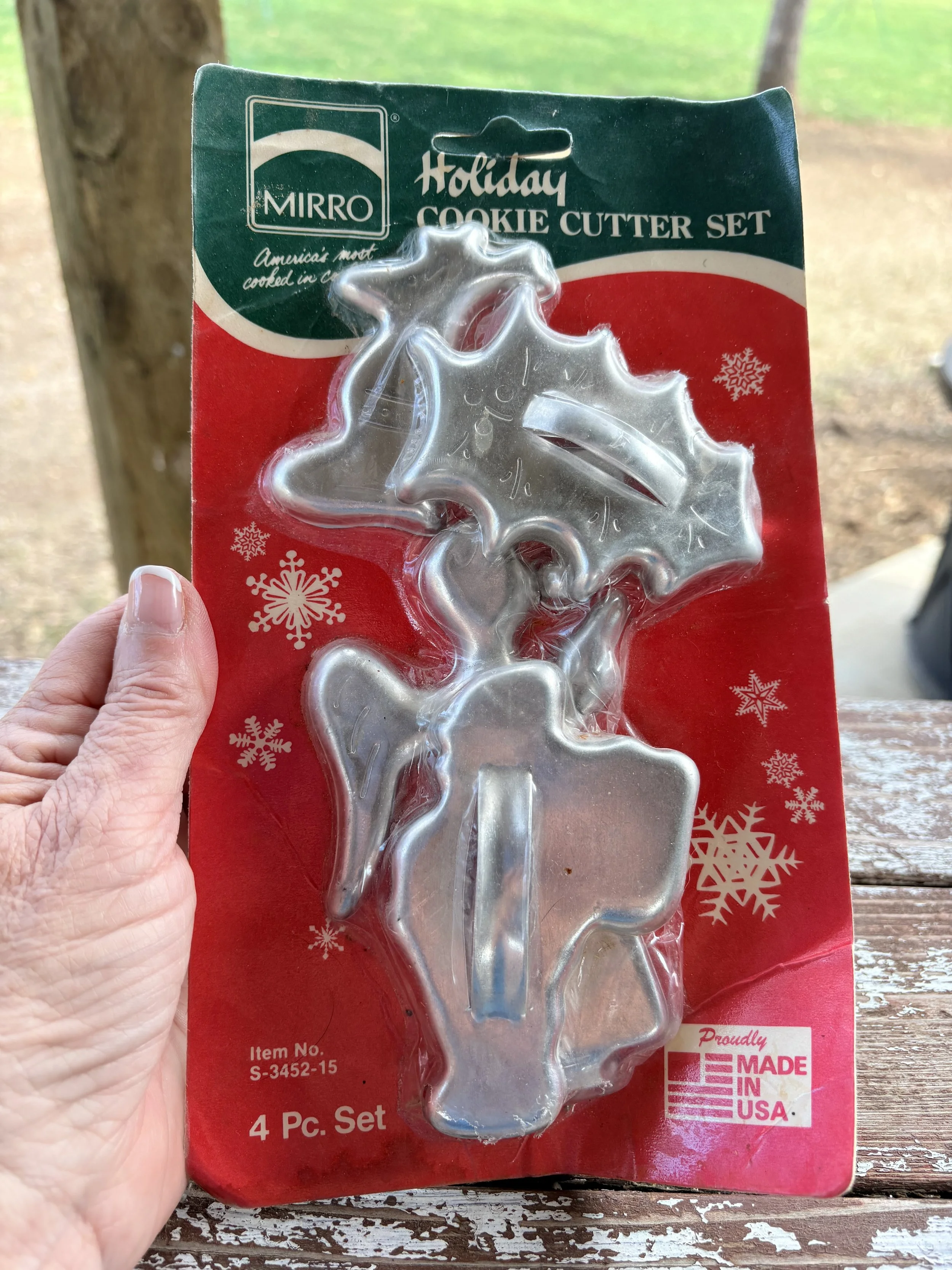 Mirro Cookie Cutter Set #1.jpg