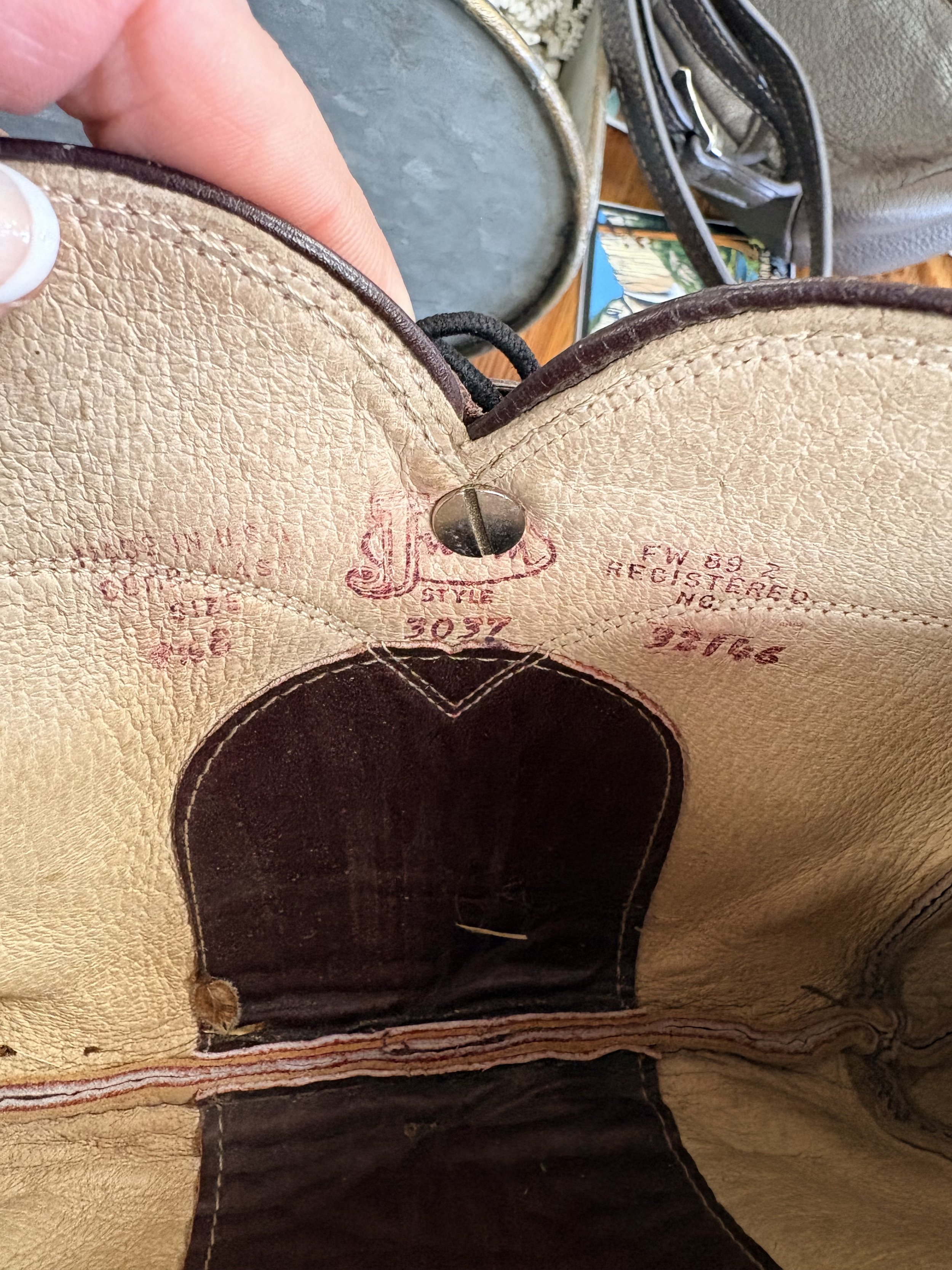 Justin Boot Purse $4.jpg