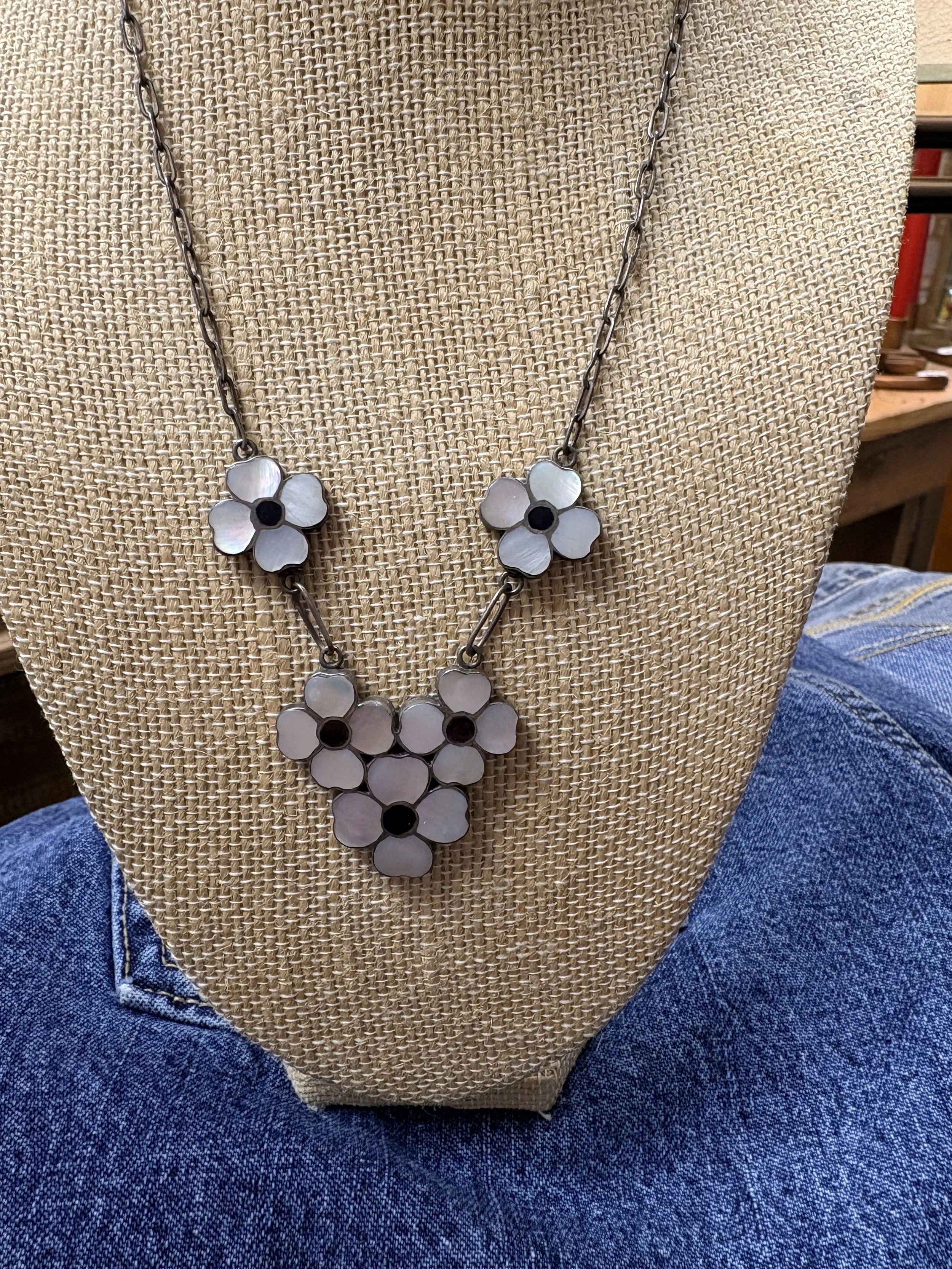Vintage Zuni Mother of Pearl & Onyx Necklace