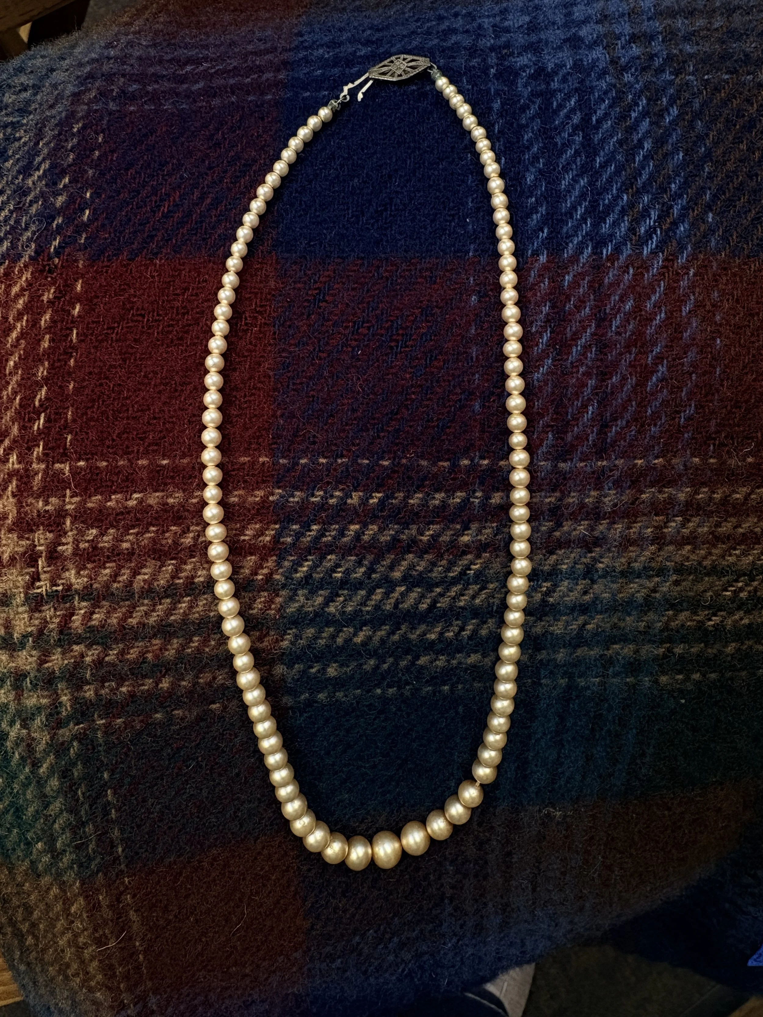 Vintage Elegance Pearl Necklace with Sterling Clasp