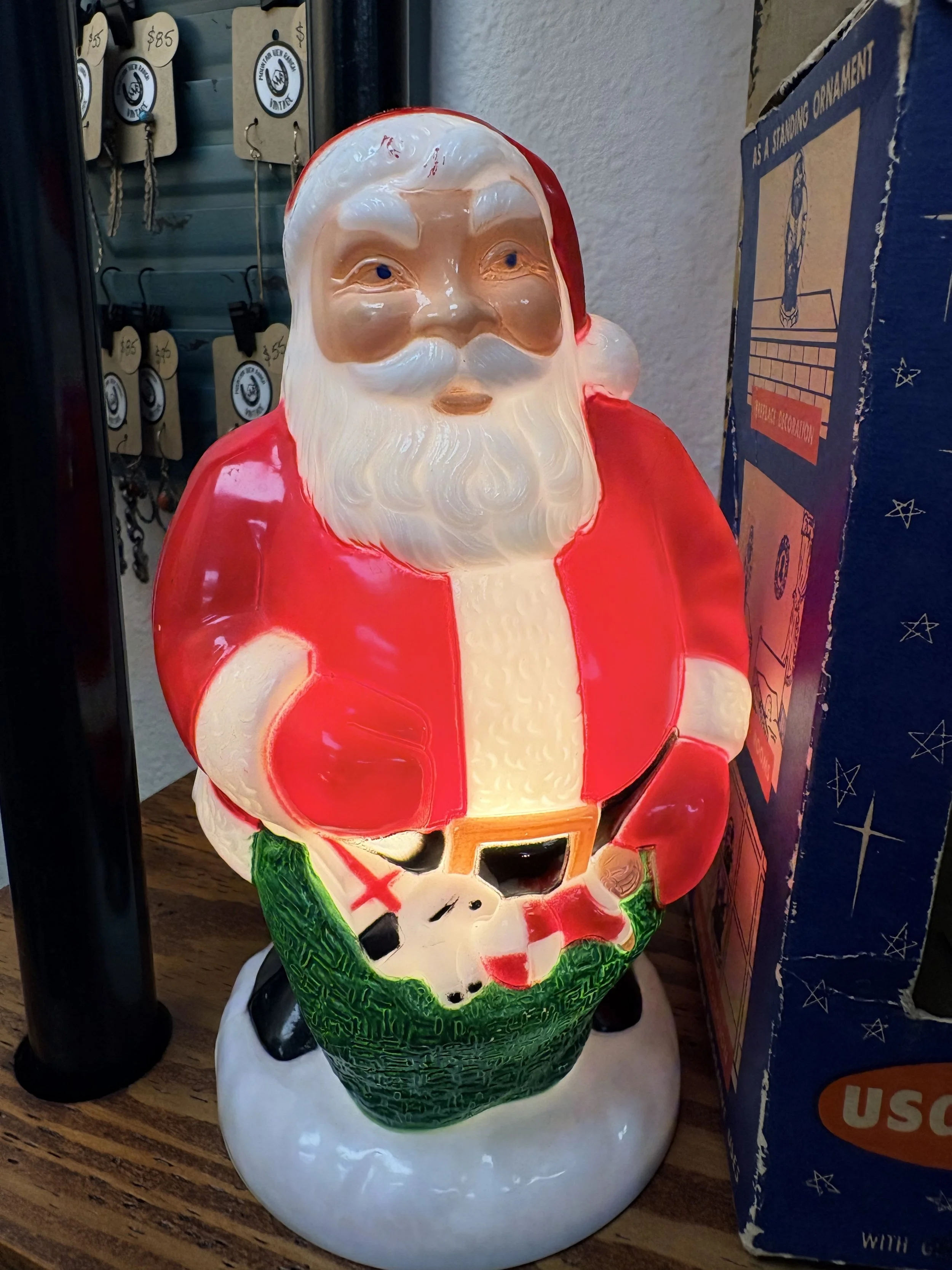 Vtg Usalite Jolly Santa #9.jpg
