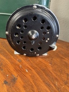 Vintage Pflueger Medalist 1494 1/2 CJ
