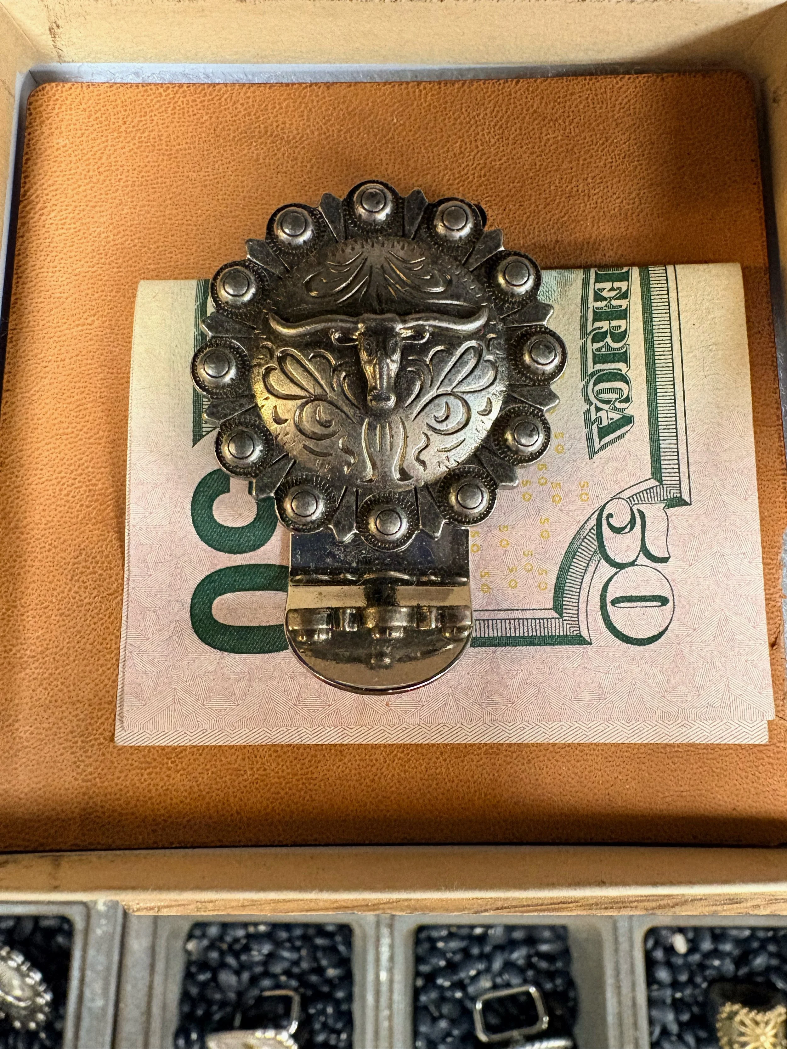 Longhorn Concho Money Clip | Gentleman's Accessory