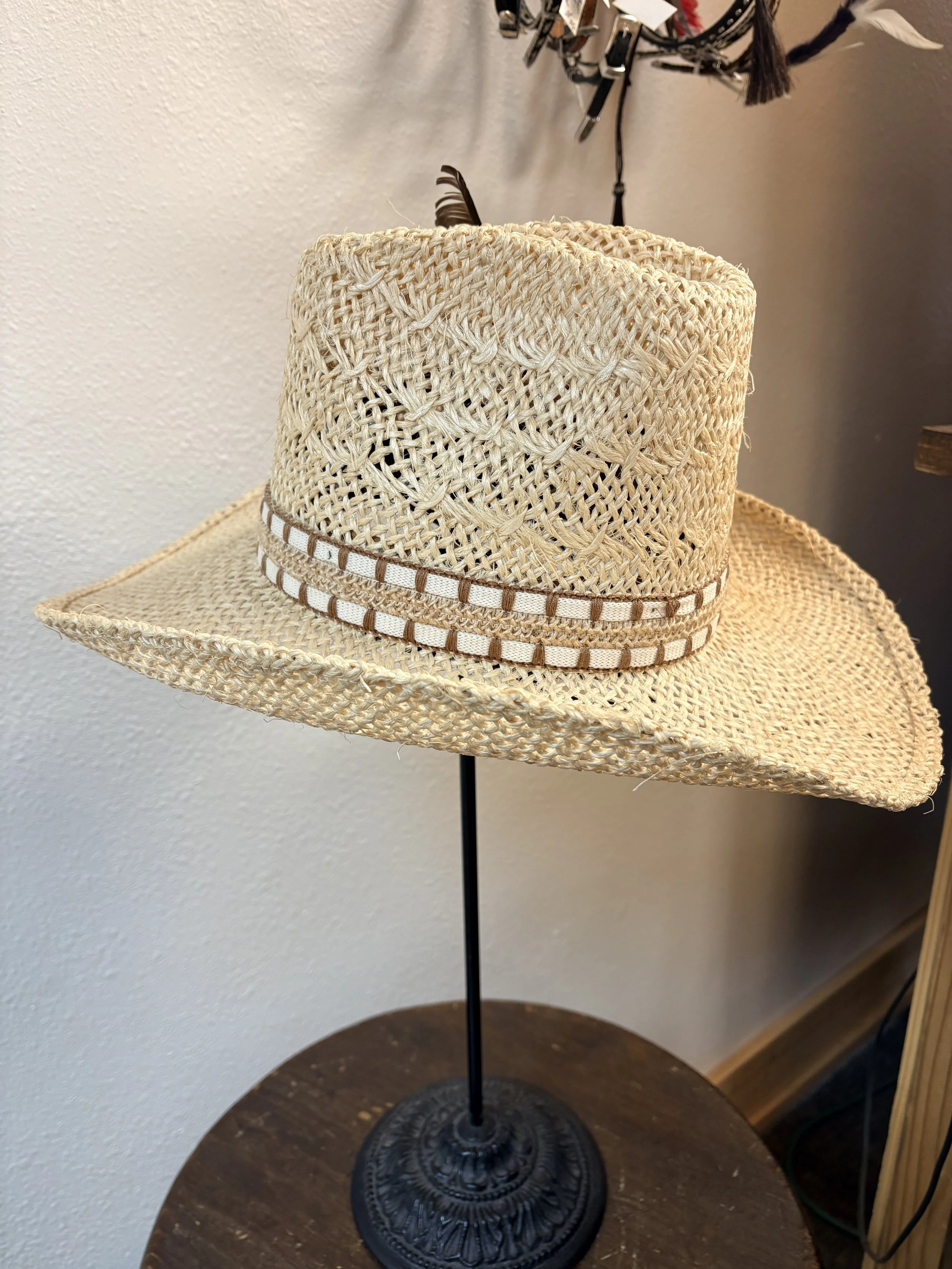 Vitnage Bailey Straw #5.jpg