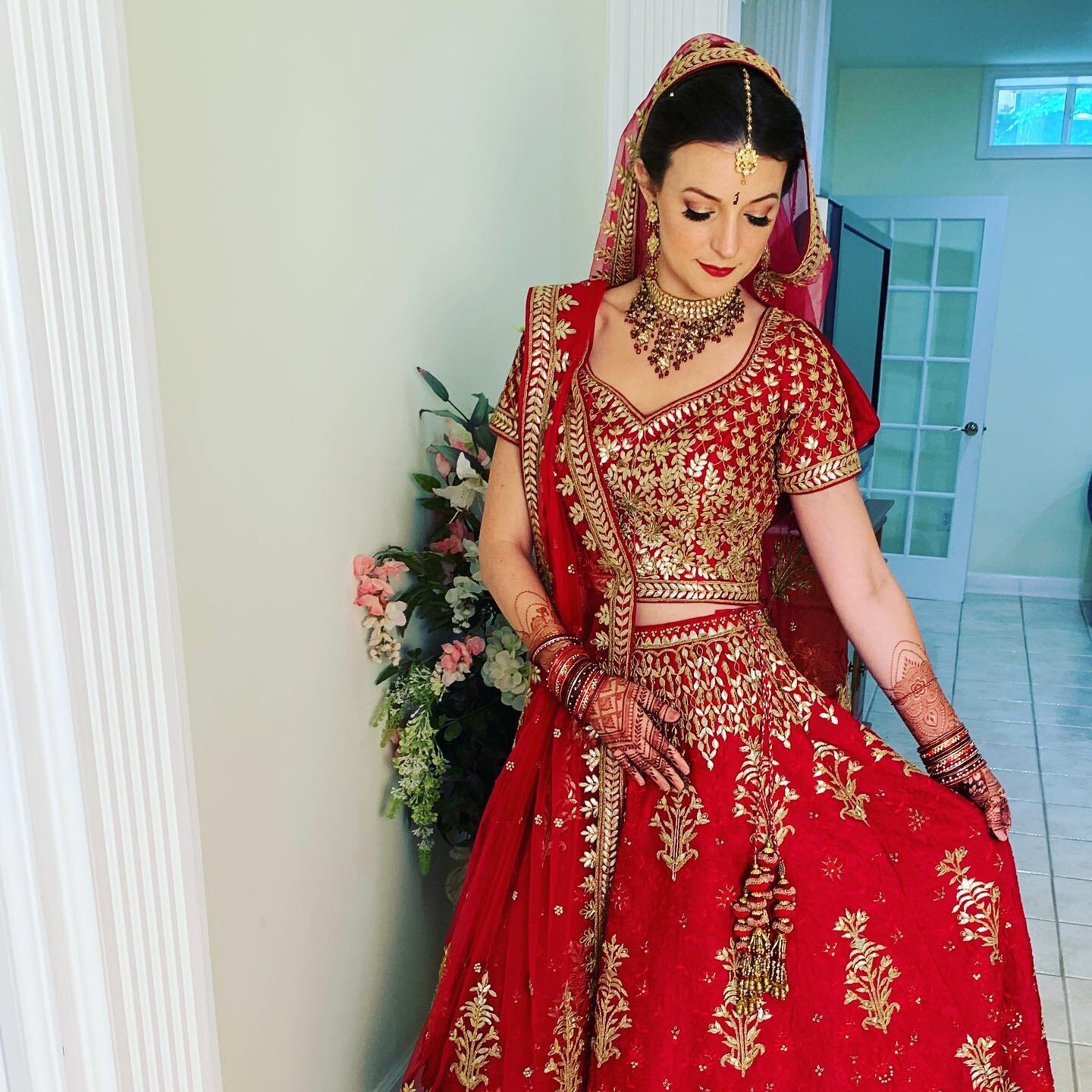 Nothing like a classic red outfit on this beautiful bride 💃🏻👰🏻&zwj;♀️❤️

#southasianweddings #indianwedding #dmvweddings #bridalelegancebysuman