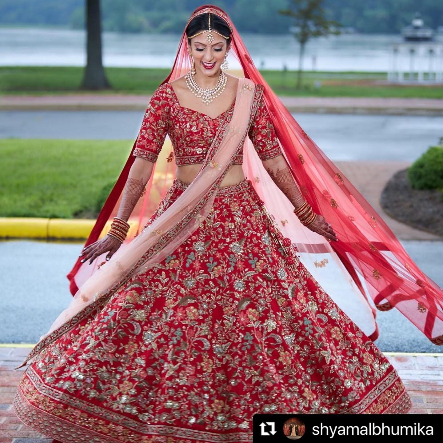 Swinging into 2021 like 💃🏼 with positive vibes. Wishing everyone a safe and happy year.

#Repost @shyamalbhumika
・・・
Bride Kinjal in a bespoke SHYAMAL &amp; BHUMIKA handcrafted bridal lehenga on her wedding day.
.
Bride - @kinjal723
Outfit - @shyam