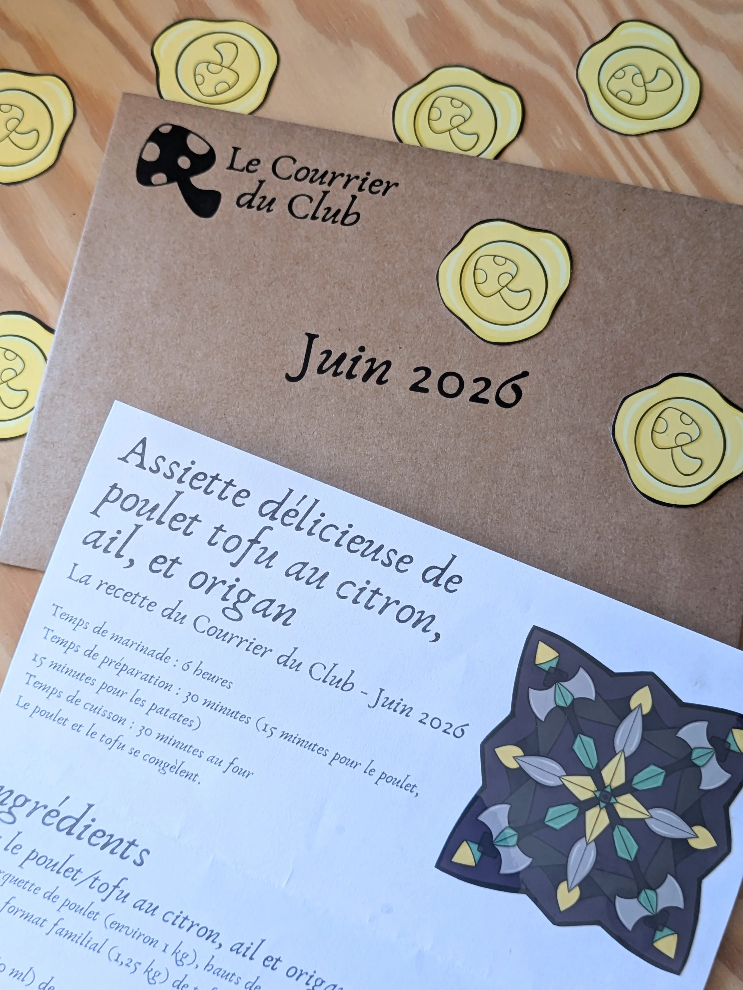 1Sticker_AnthoCourrierJuin2026-Badge.jpg