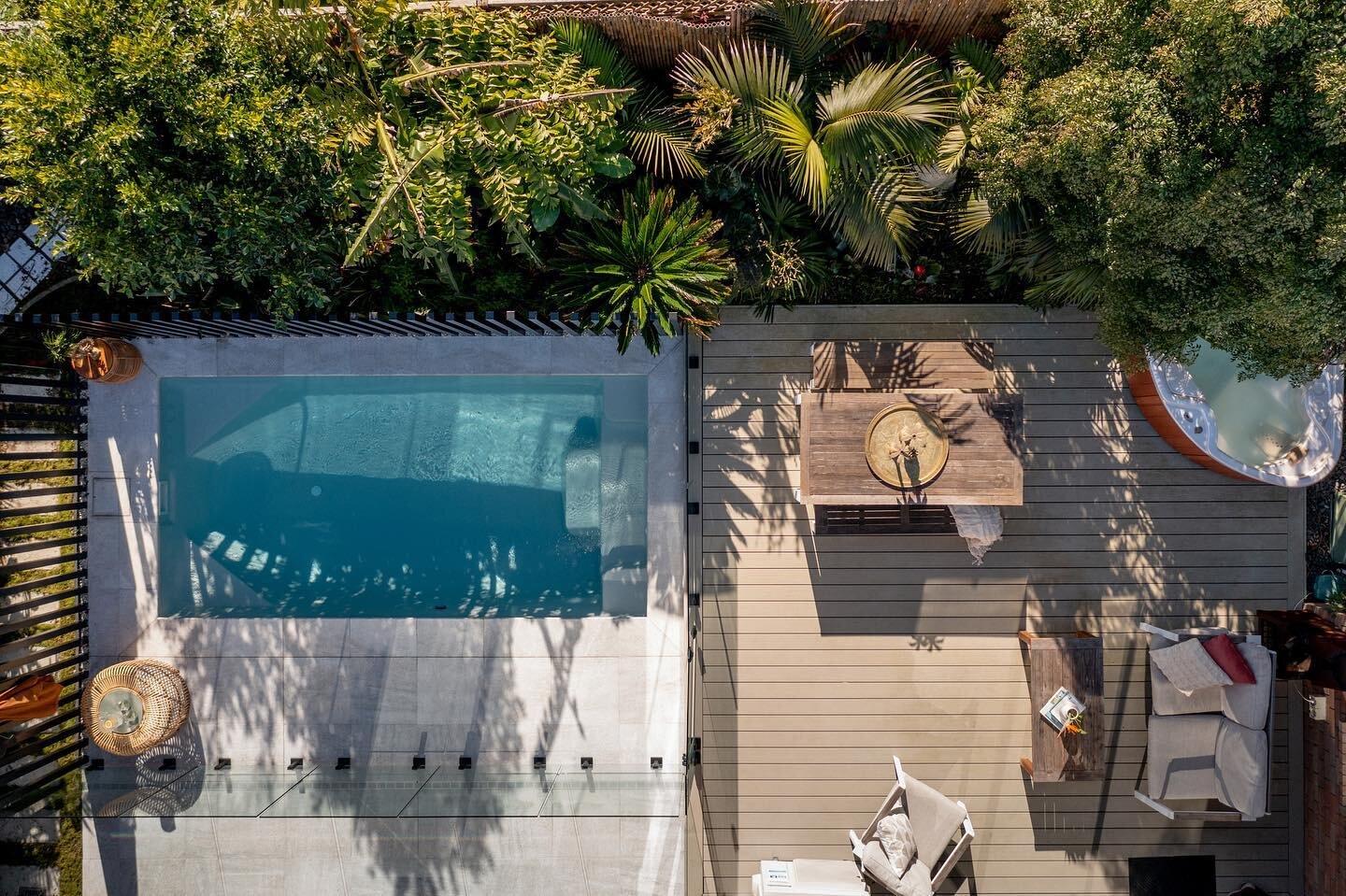 Swipe for the before and after 👉 

A tropical escape for this Papamoa family who elevated their backyard into a botanical chill haven 🌴

Ready to revamp your back yard? 
That under utilised space on your property could fit a Statement Plunge Pool. 