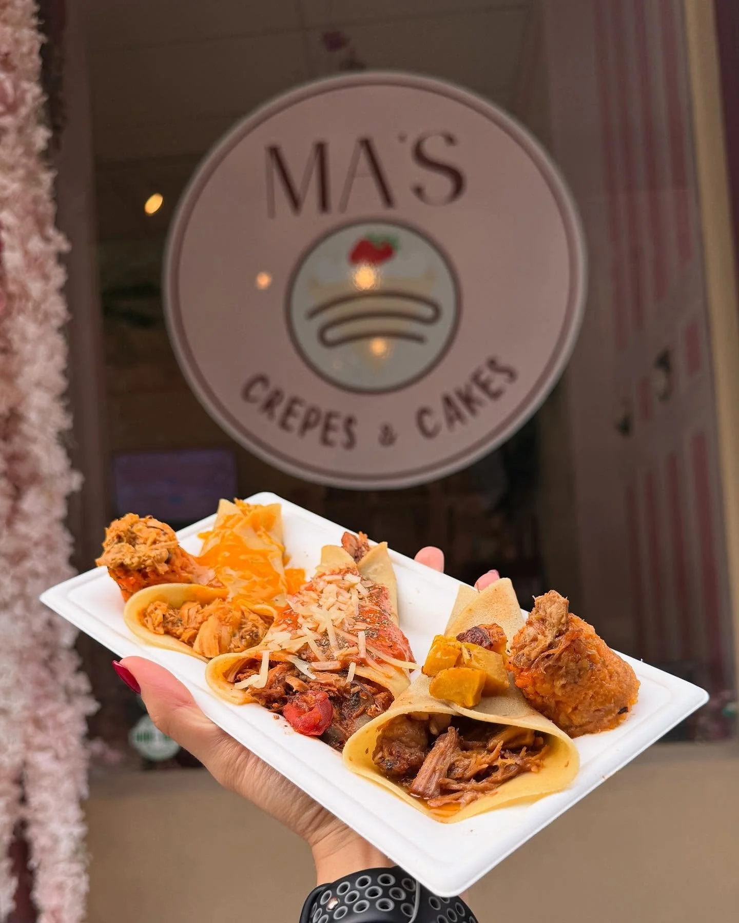 Three sweet or three savory, what are you picking?? 🍌🍓🍫🐓🍗🧀

CREPE FLIGHTS through the month of June!