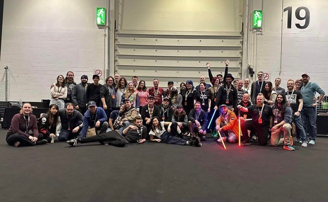 Totally overwhelmed with all the love and support from my first experience as a #starwarscelebration official artist. Look at this fantastic crew ❤️Miss you all already. Tag yourself if I&rsquo;ve missed you 

@samgilbey @adamschicklingillustration @