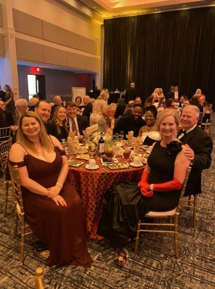 Heart ball table .png