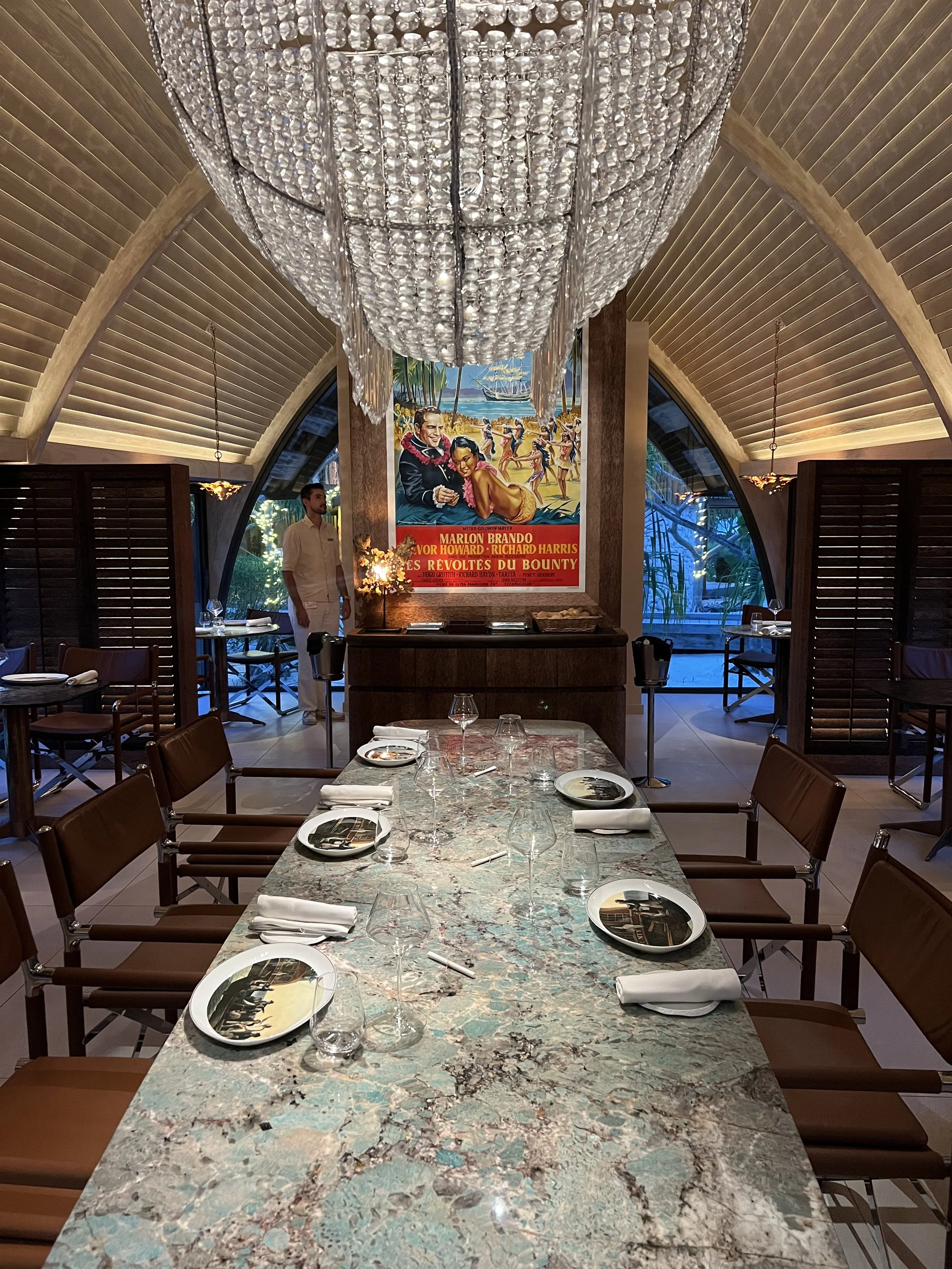 es Mutinés Dining Room, The Brando