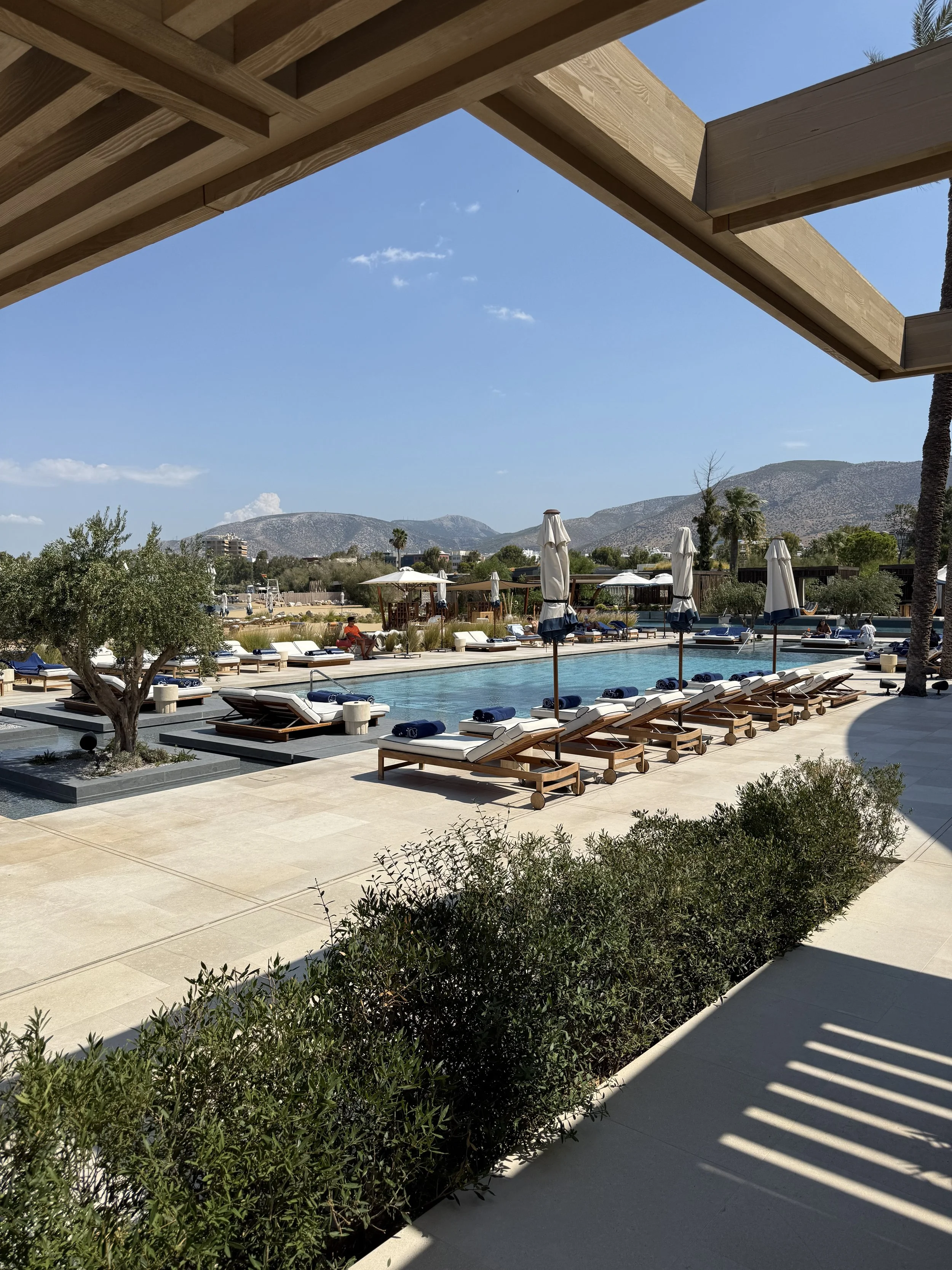 Main Pool - One&amp;Only Aesthesis