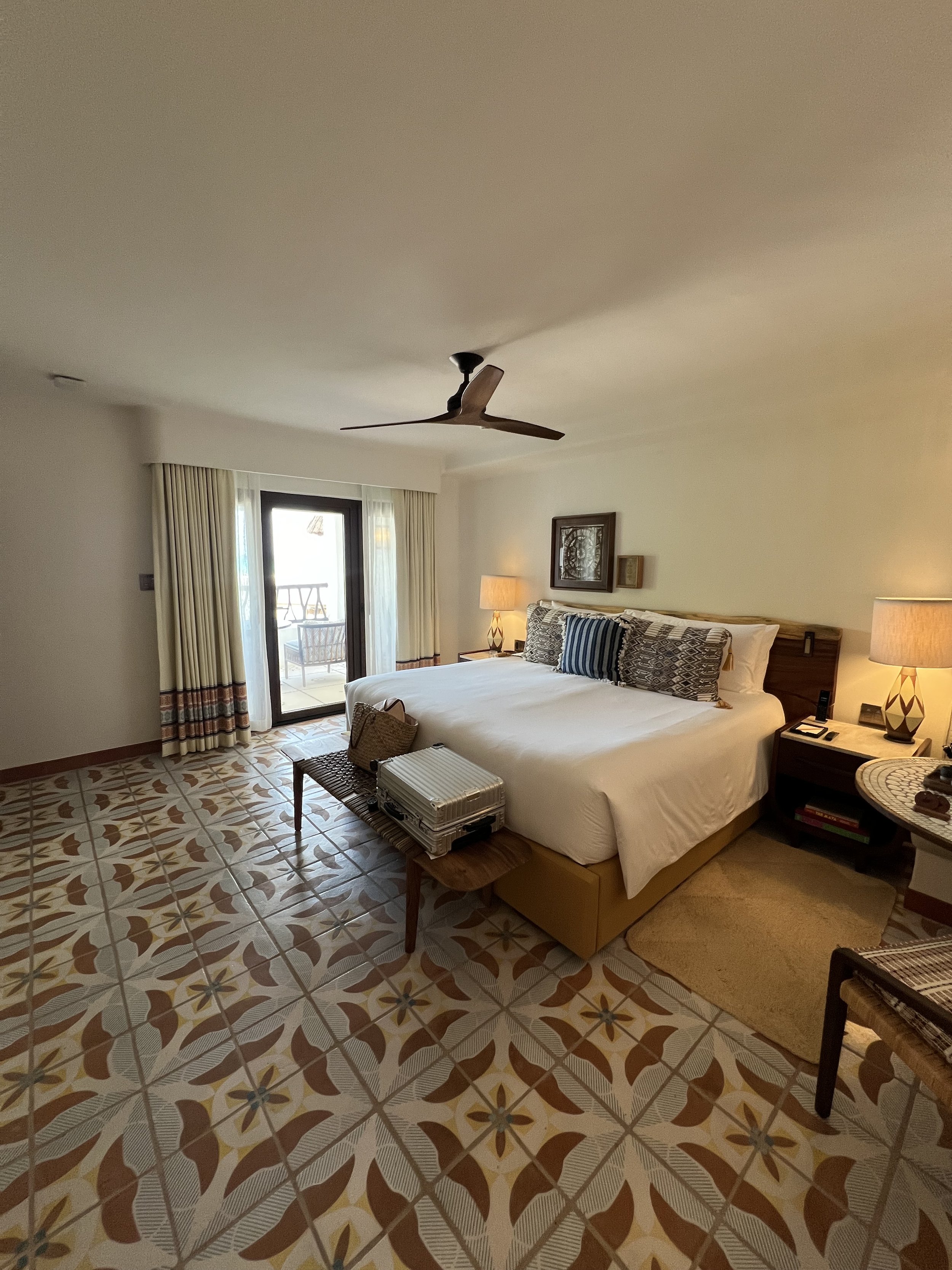  King bed  Private terrace 