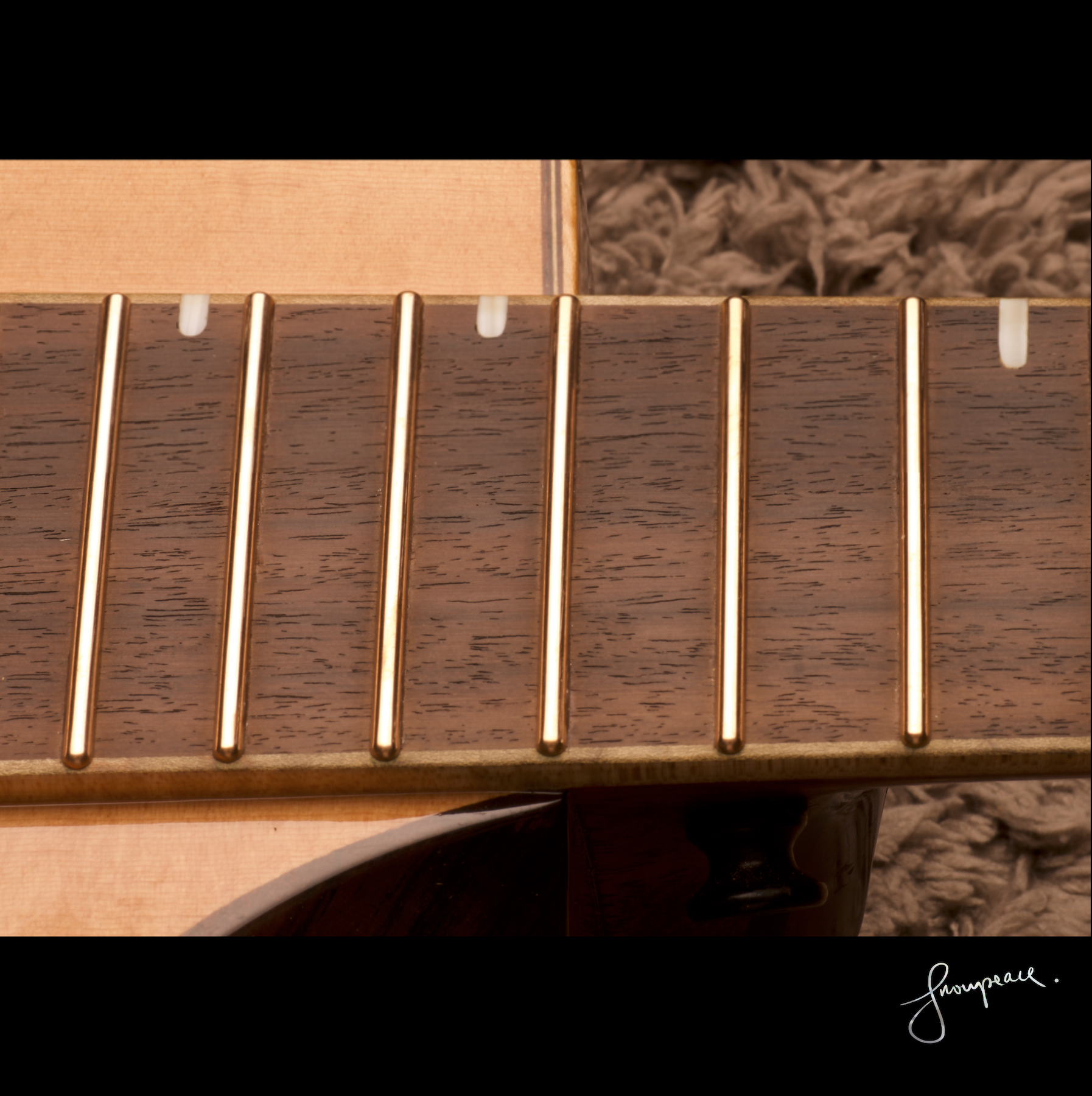 The best refret work by Hong Kong Snowpeace Guitars.png