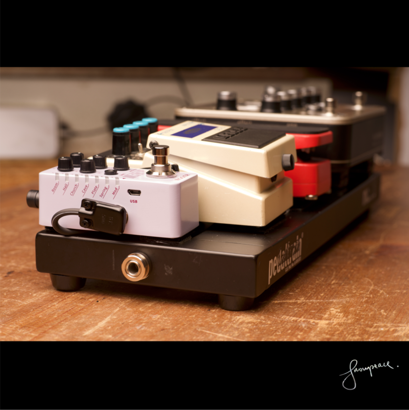 Acoustic Guitar effect padel.png