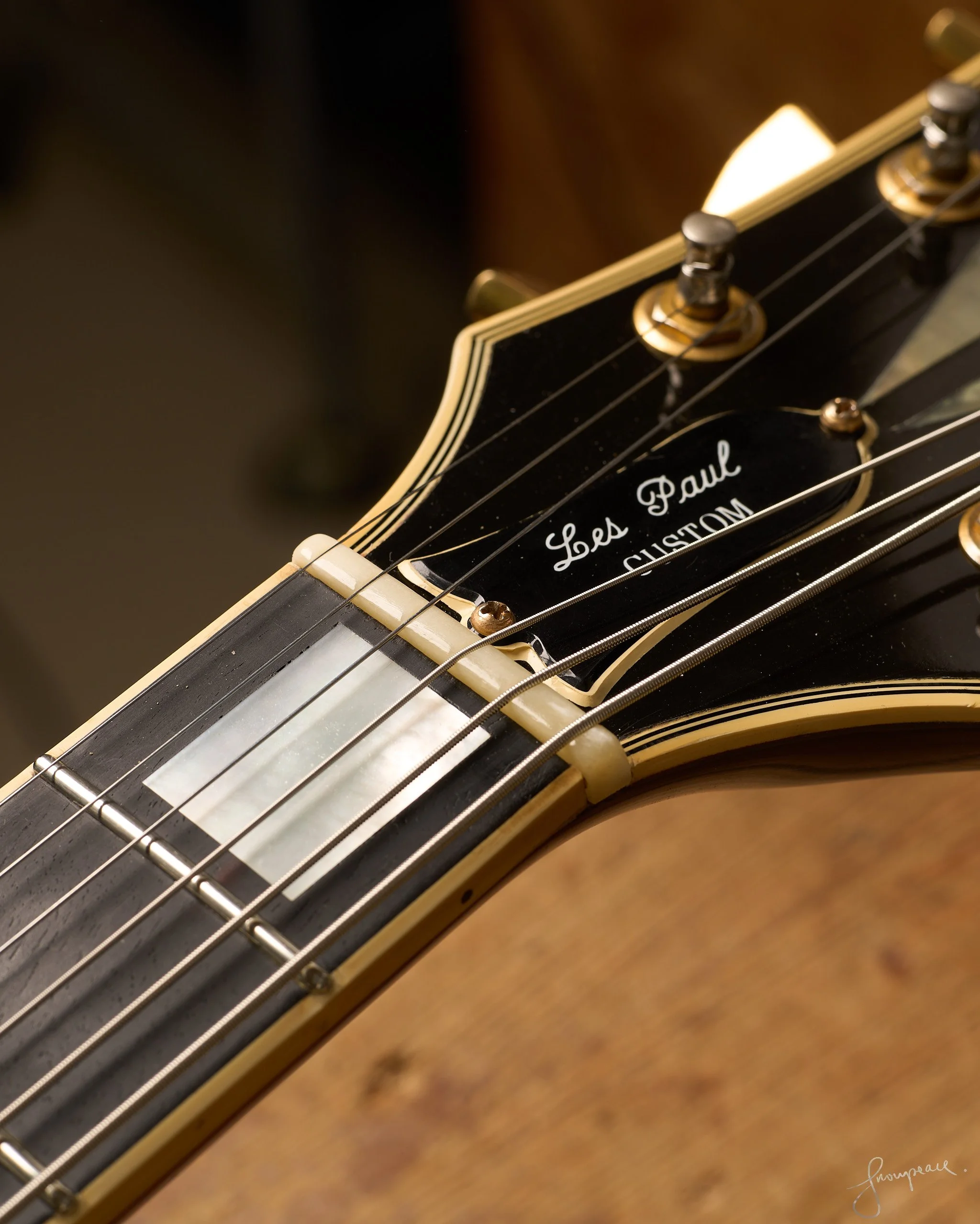 #894 結他維修隨筆：【 1976 Les Paul Custom Bone Nut — 考吓眼光 】
