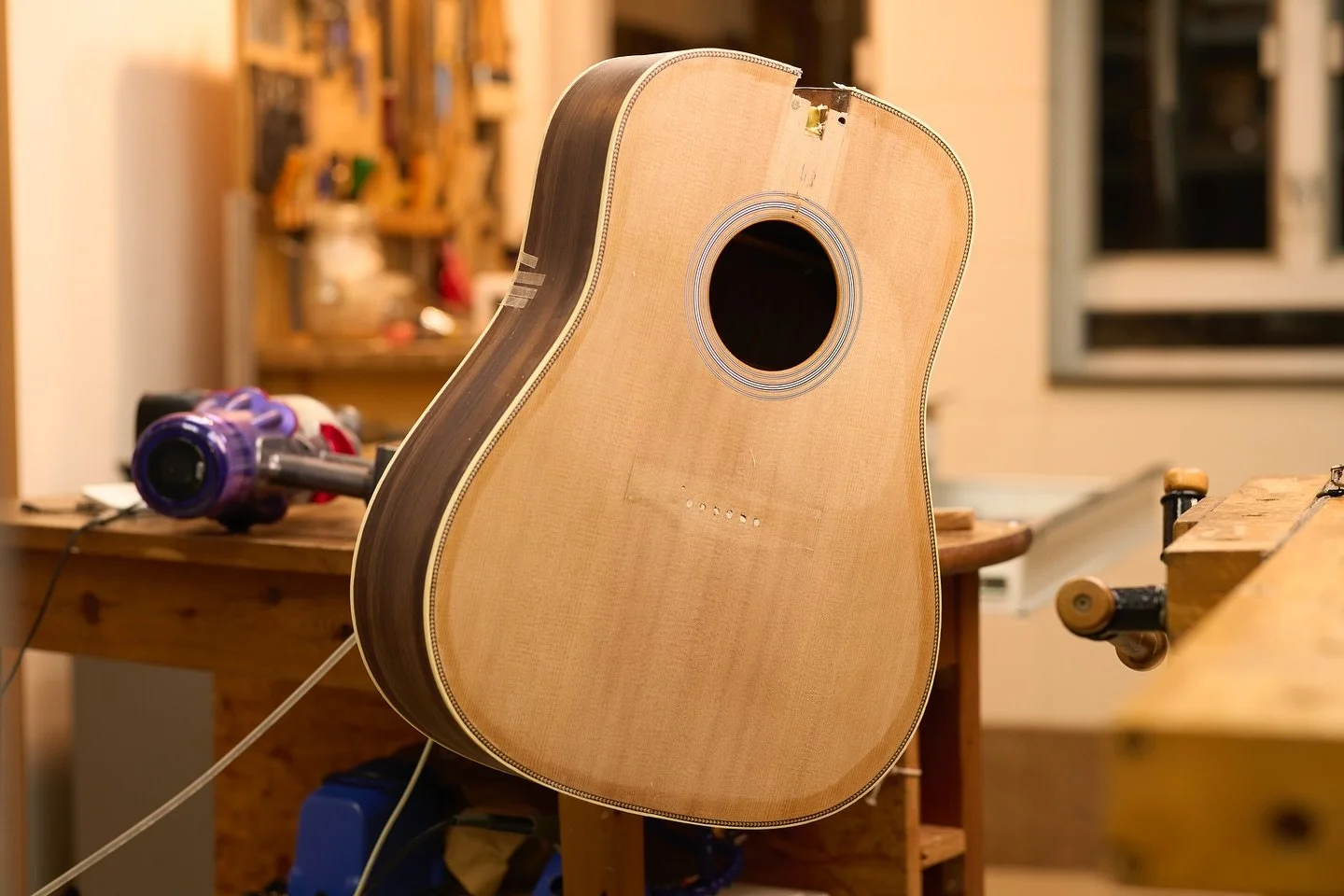 Martin 結他安裝 Celluloid Binding 過程 – Martin guitar celluloid binding install