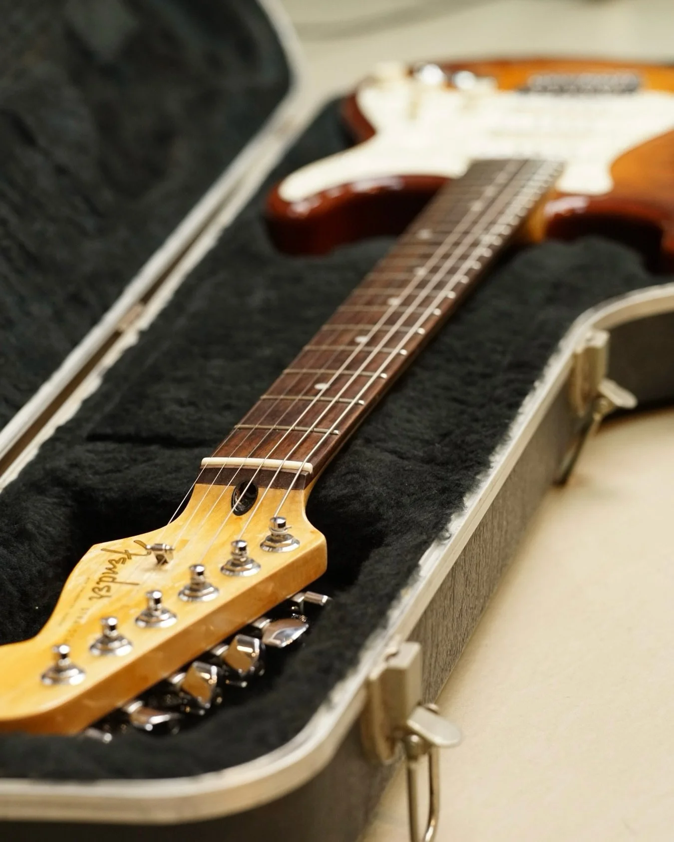 Fender Strat 新骨 nut 完成 setup – Fender Strat with new proportional nut after setup, Hong Kong