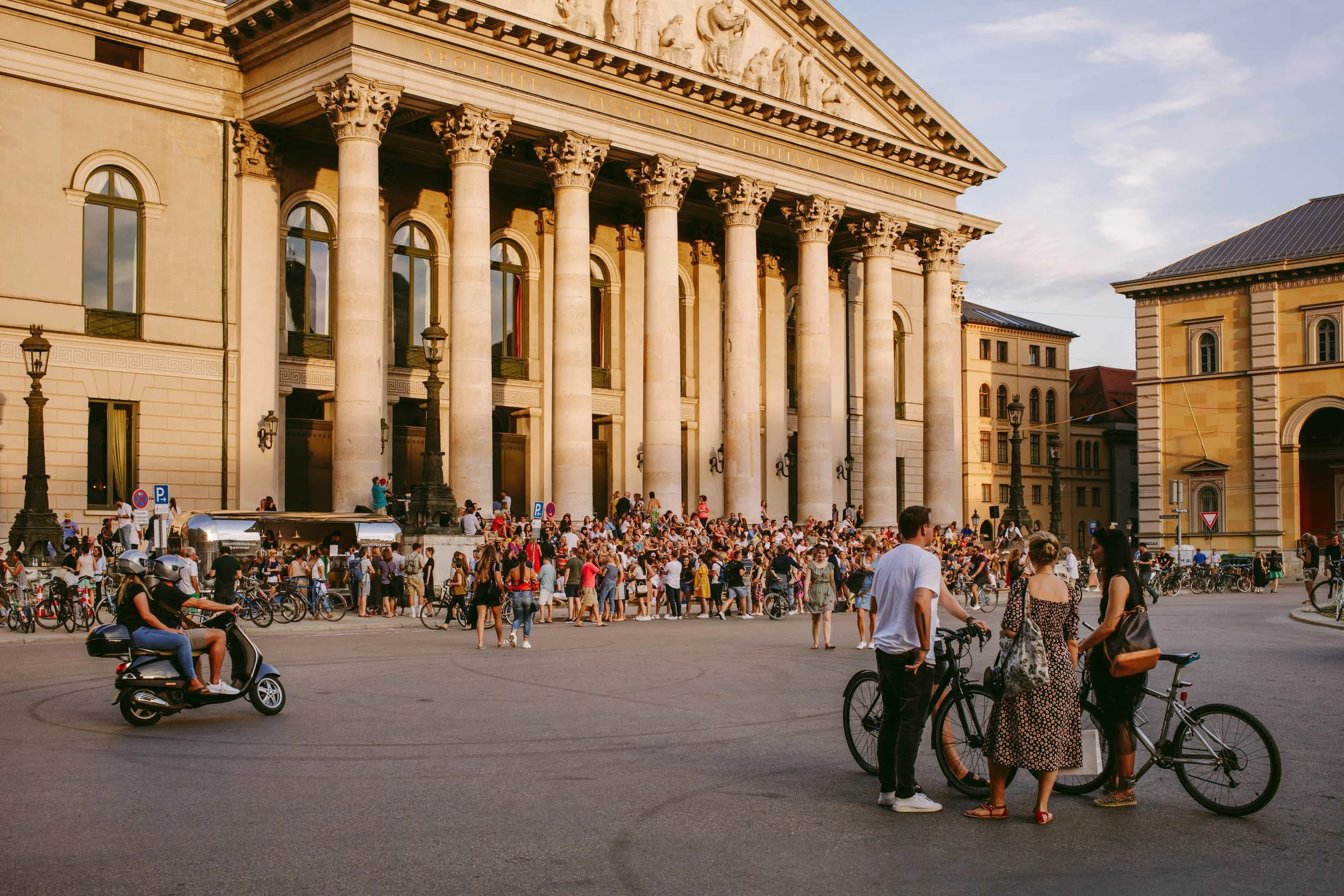 DEST_GERMANY_MUNICH_BLINK_CMIRBACH_0513.jpg