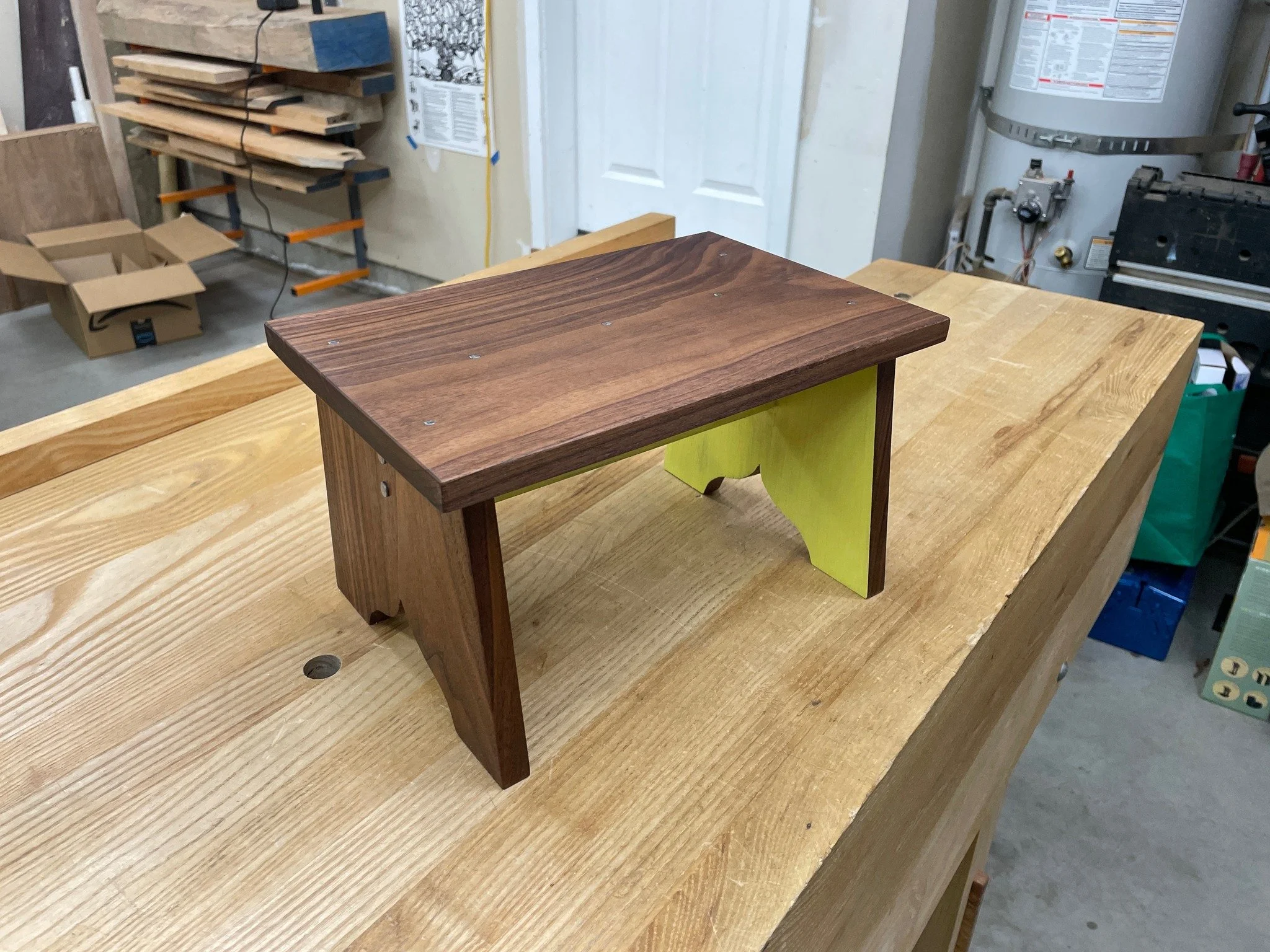 stepstool01.jpg